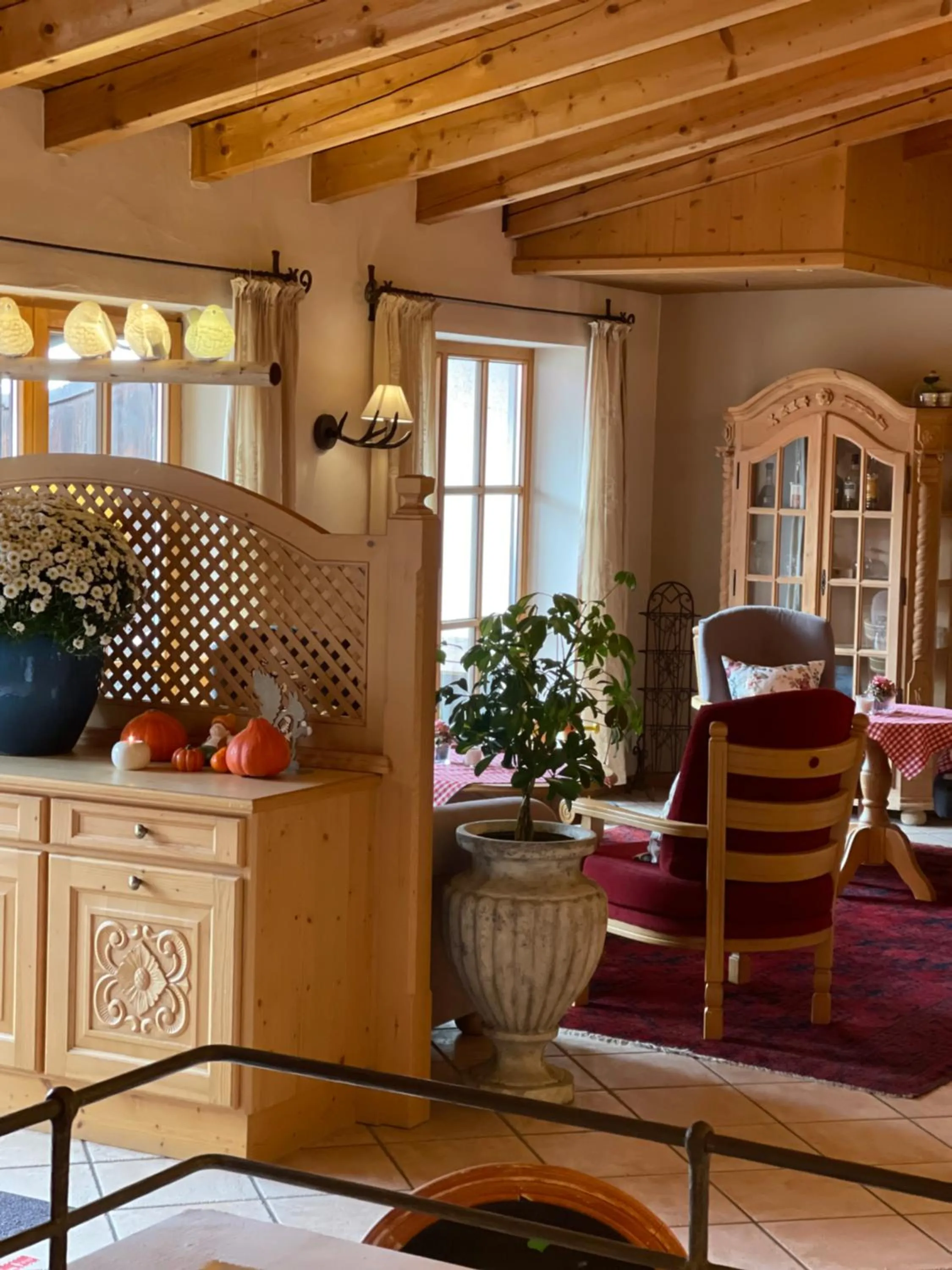 Lobby or reception in DEVA Achentaler Vitalhotel