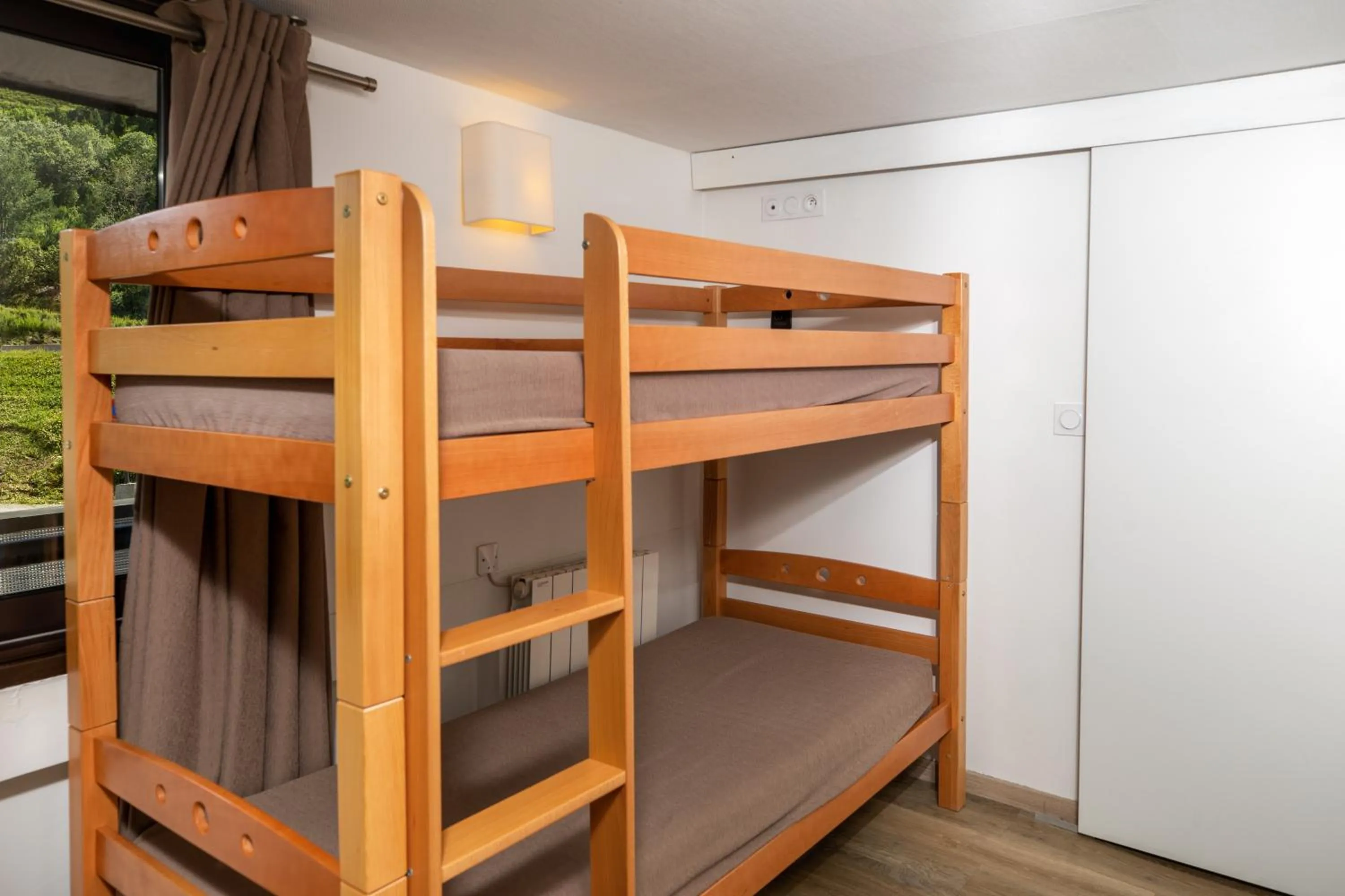 bunk bed, Bed in SOWELL RESIDENCES Crêt Voland