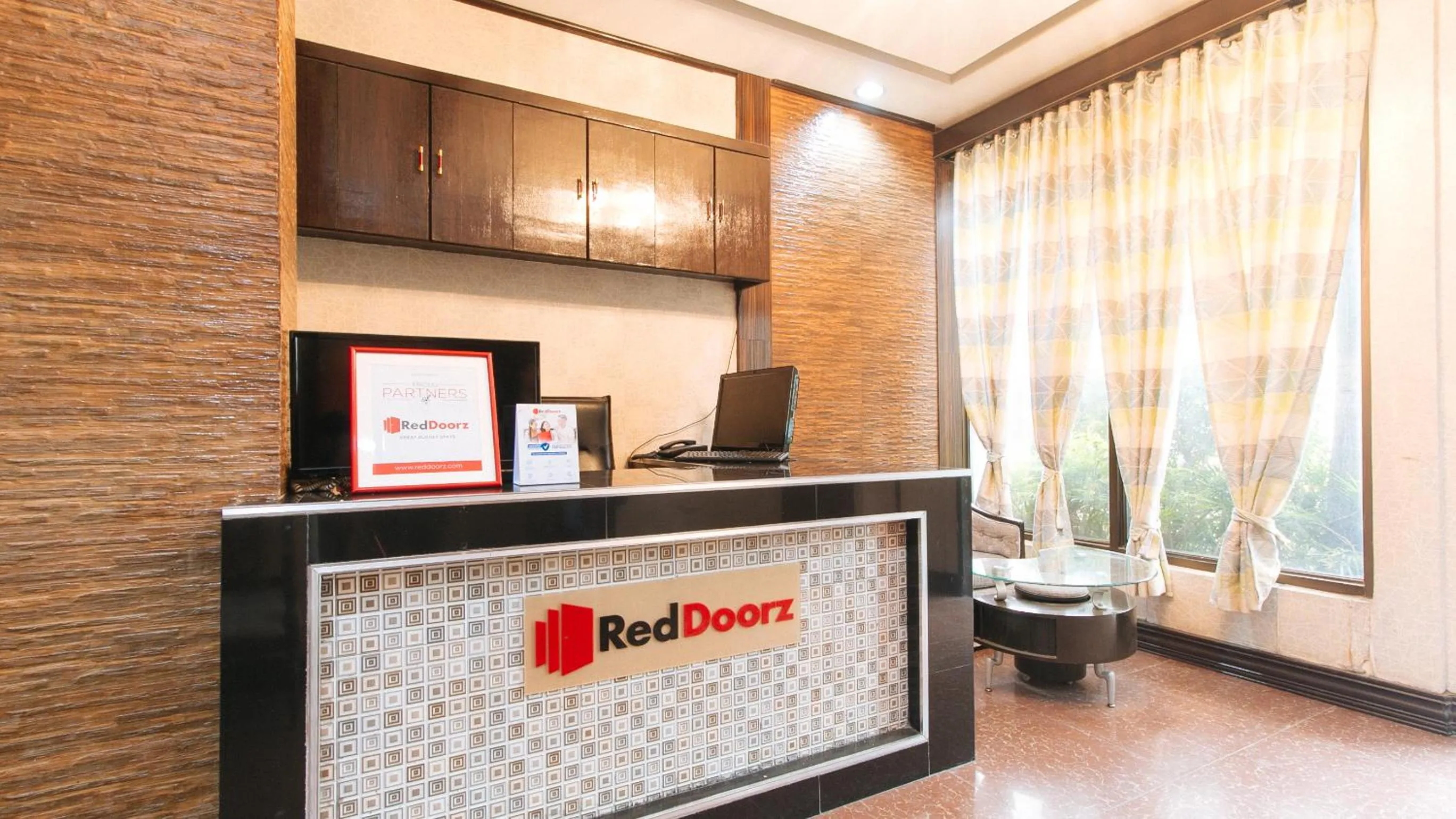 Lobby or reception in RedDoorz Plus at Canley Residential