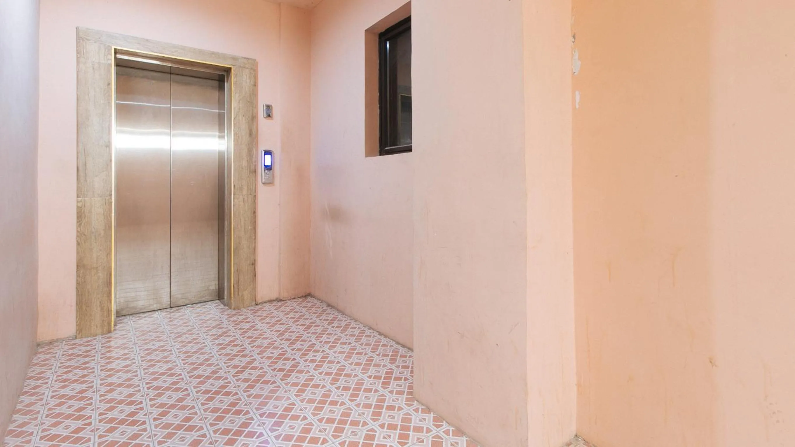 Lobby or reception in RedDoorz Plus at Canley Residential