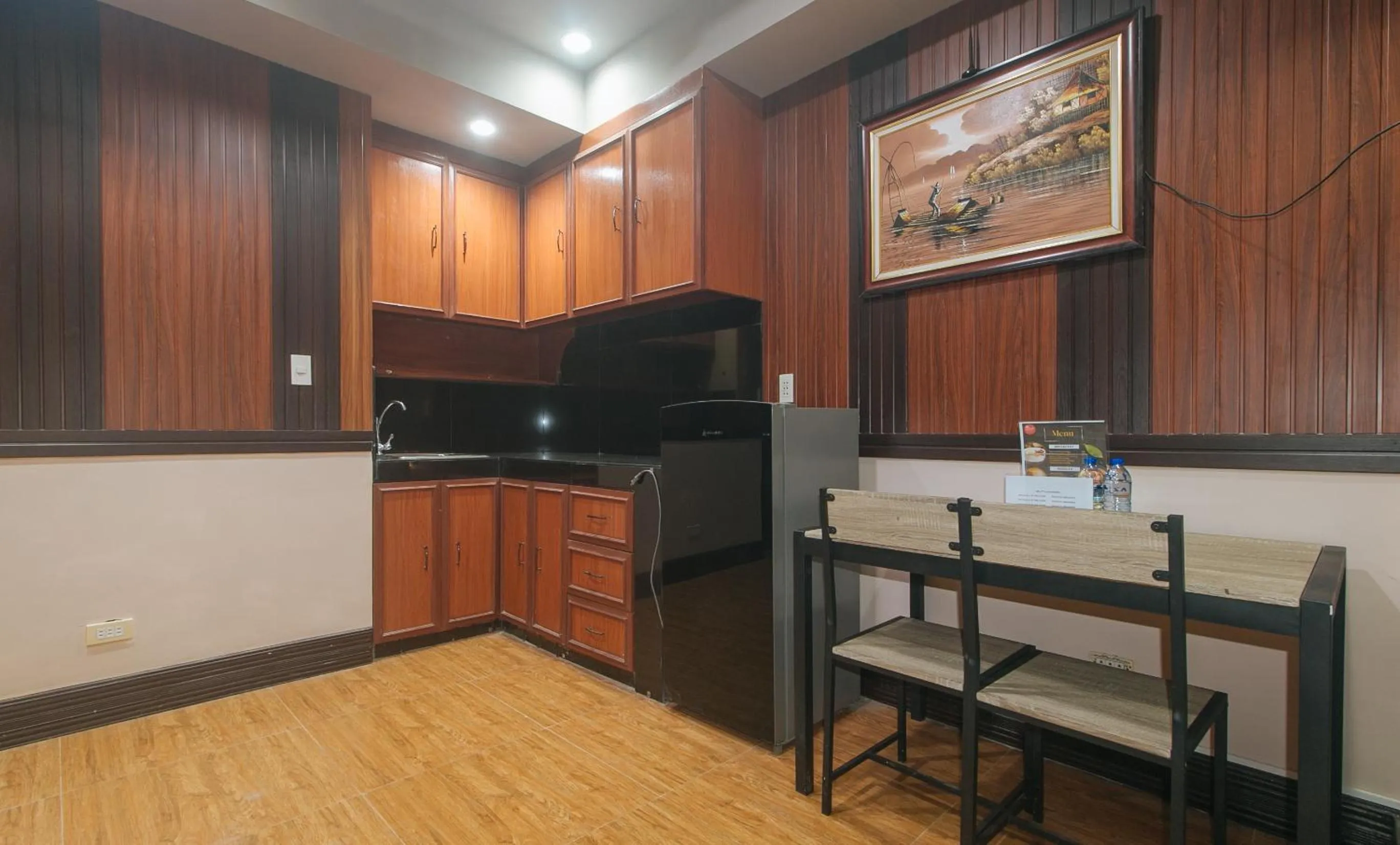 Kitchen or kitchenette in RedDoorz Plus at Canley Residential