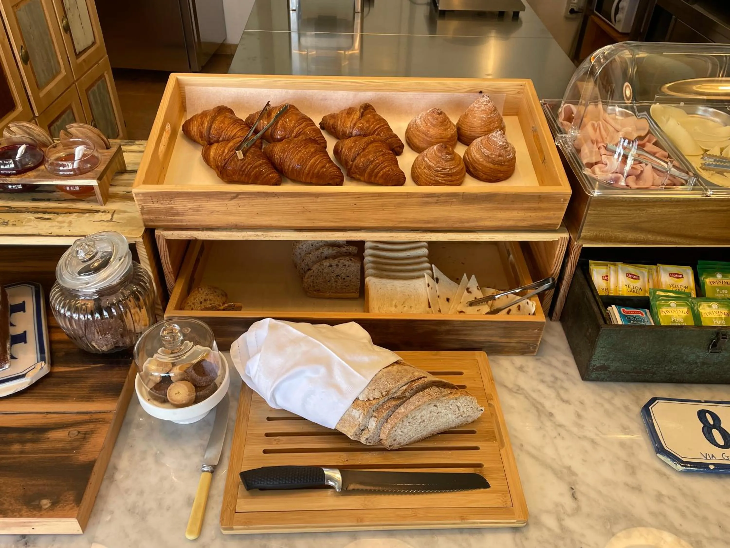 Breakfast in Castello di Granarola Relais - Adults Friendly -