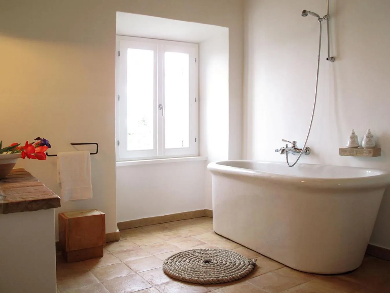 Bath in Castello di Granarola Relais - Adults Friendly -