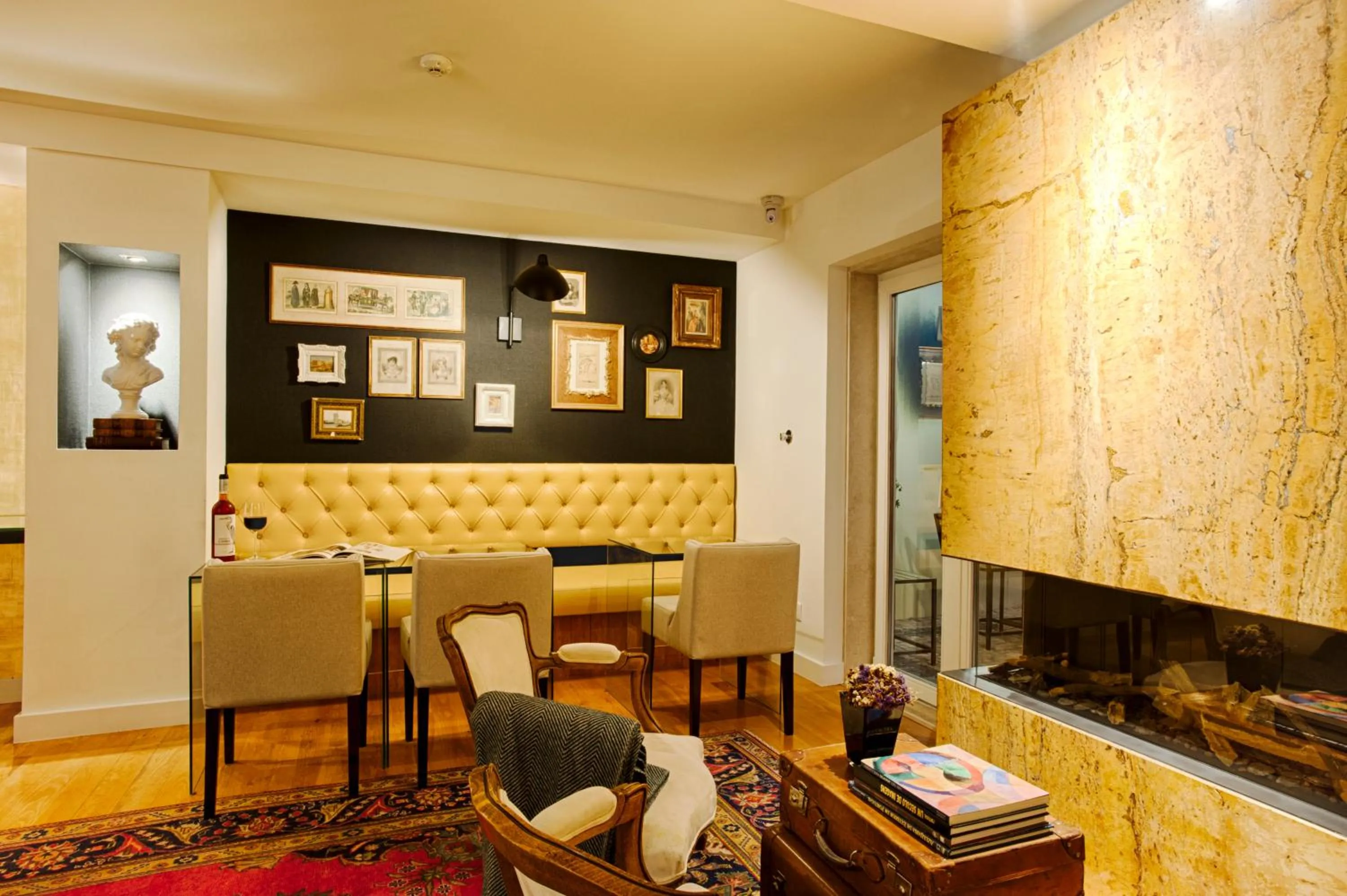 Lounge or bar in Dear Lisbon - Charming House