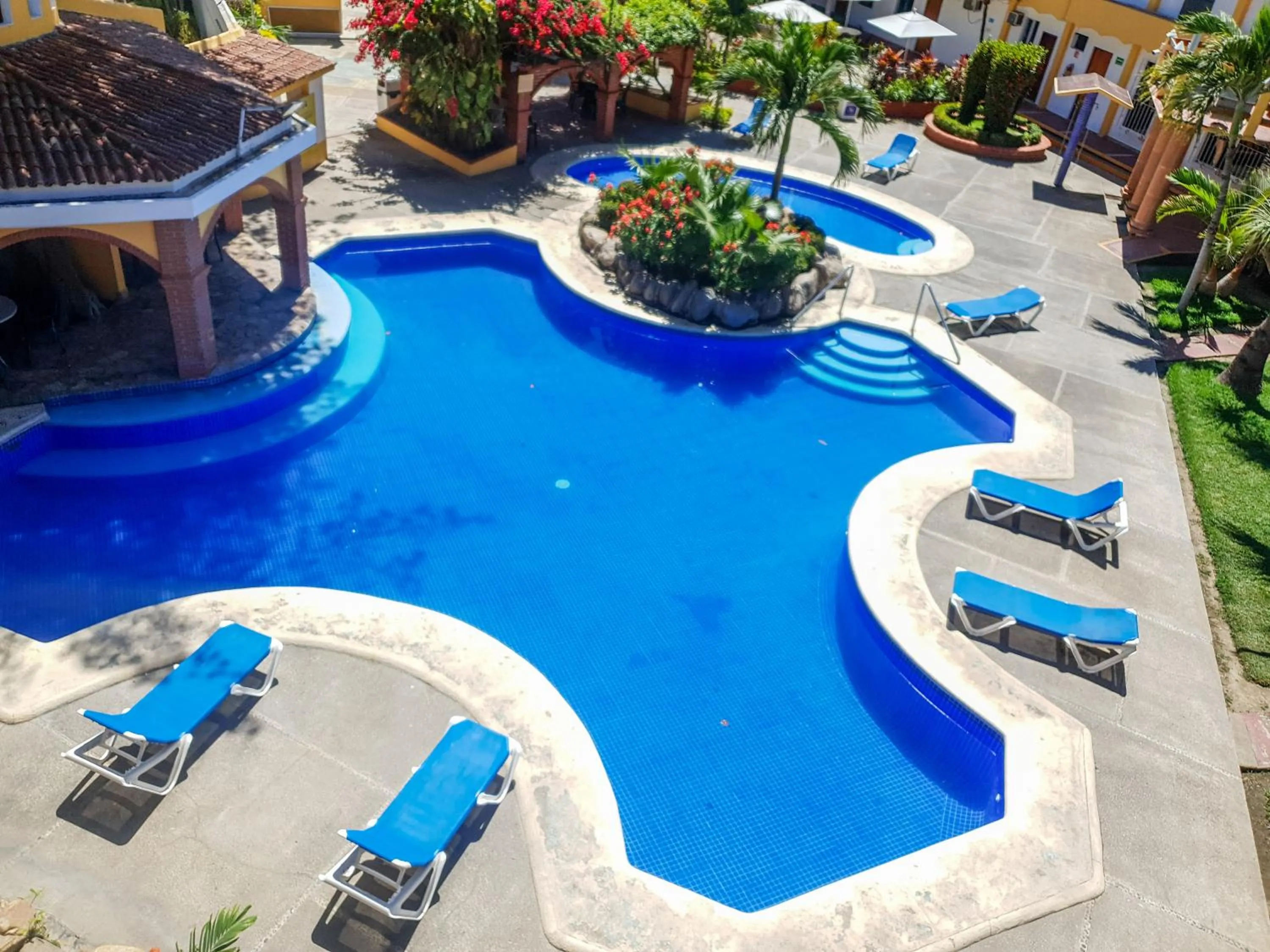 Swimming pool in Bungalows As D' Oros Deluxe