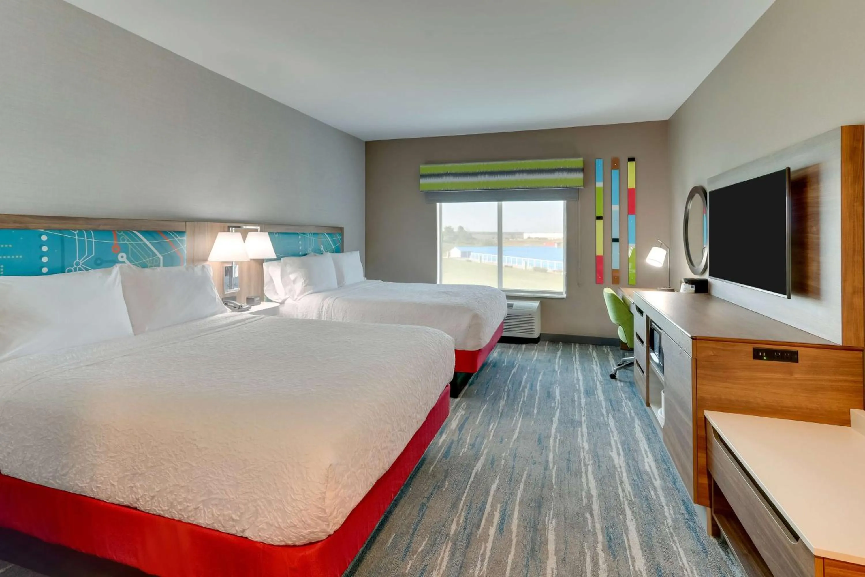 Bedroom, Bed in Hampton Inn Lebanon, IN