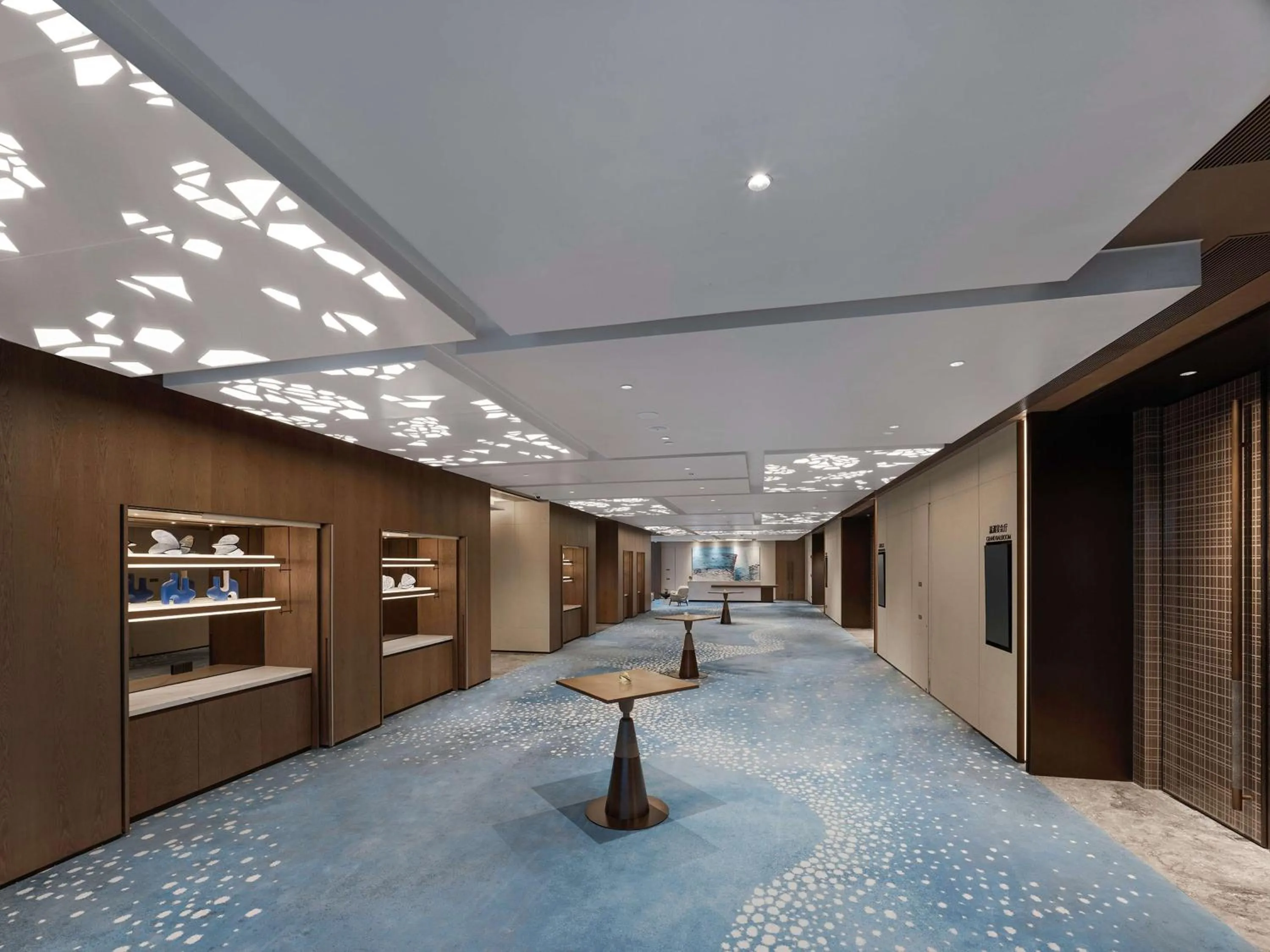 Meeting/conference room in DoubleTree by Hilton Qidong