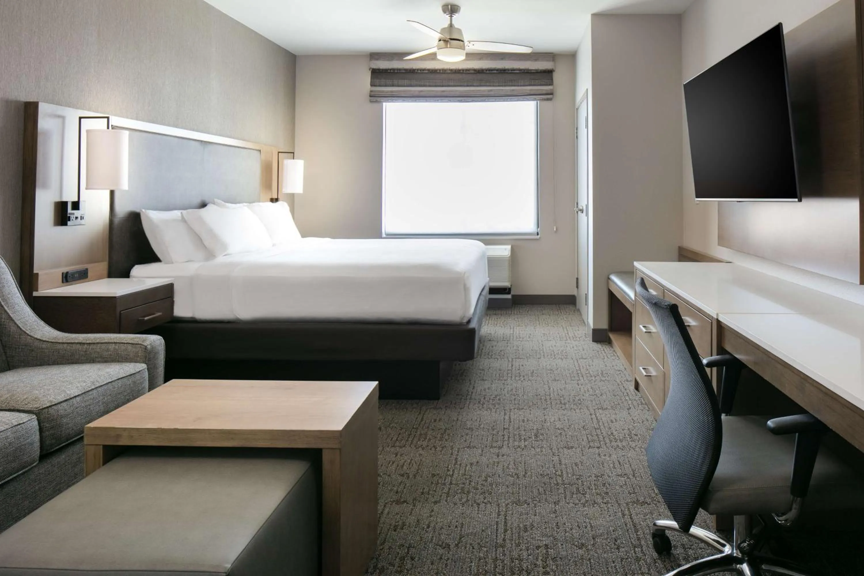 Bedroom, Bed in Homewood Suites By Hilton Dillon