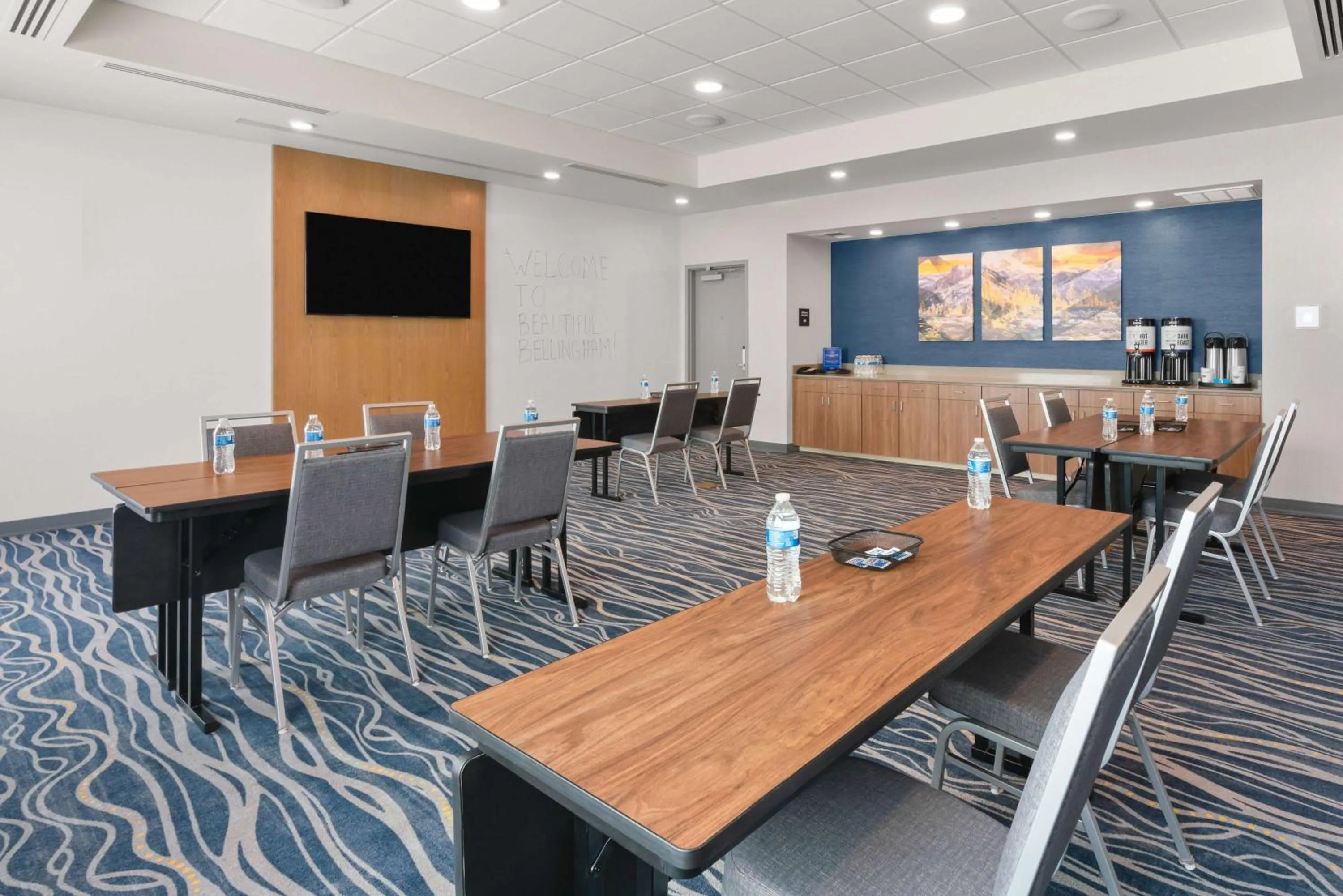 Meeting/conference room in Hampton Inn Bellingham Airport, WA
