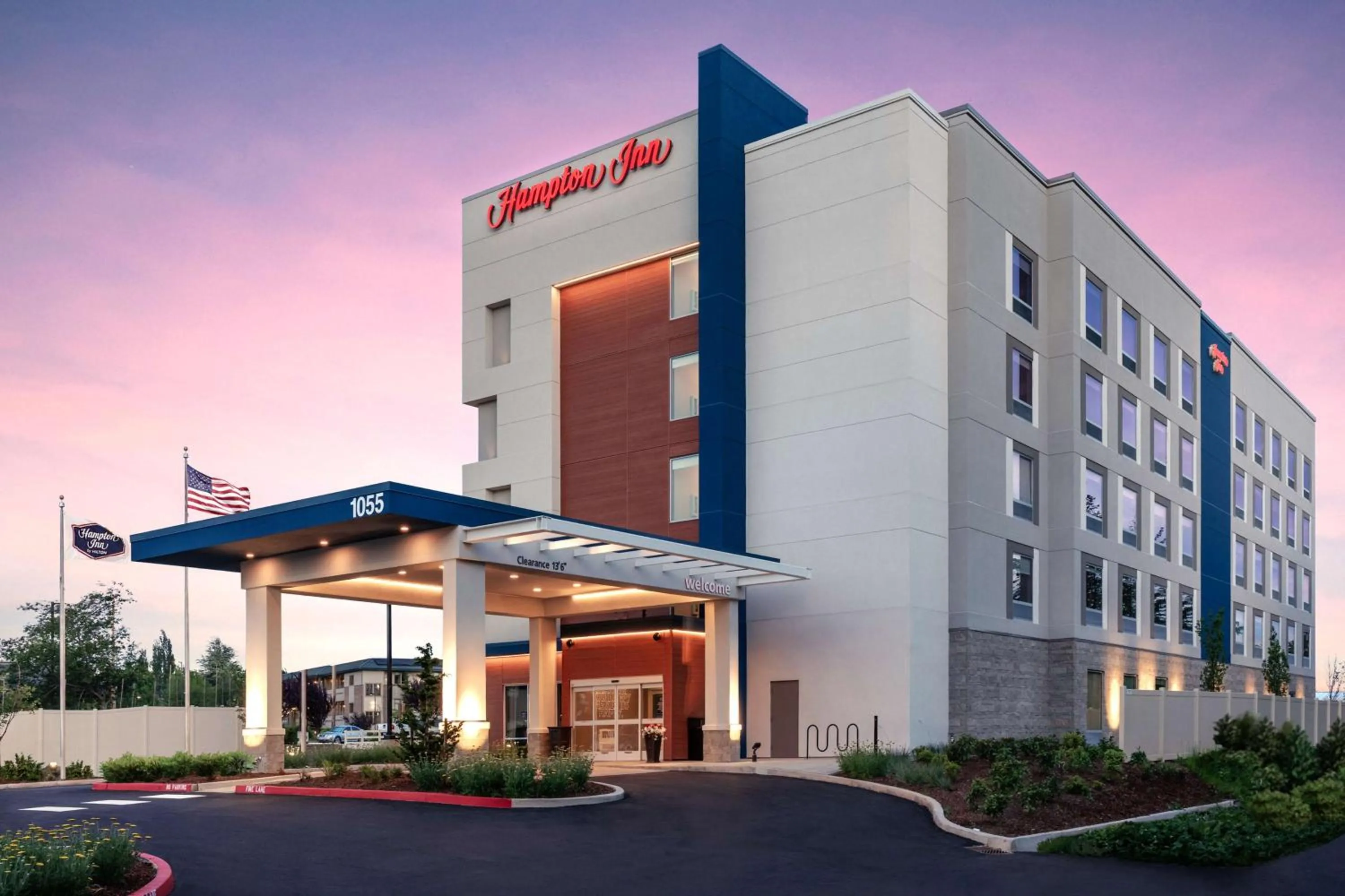 Property building in Hampton Inn Bellingham Airport, WA