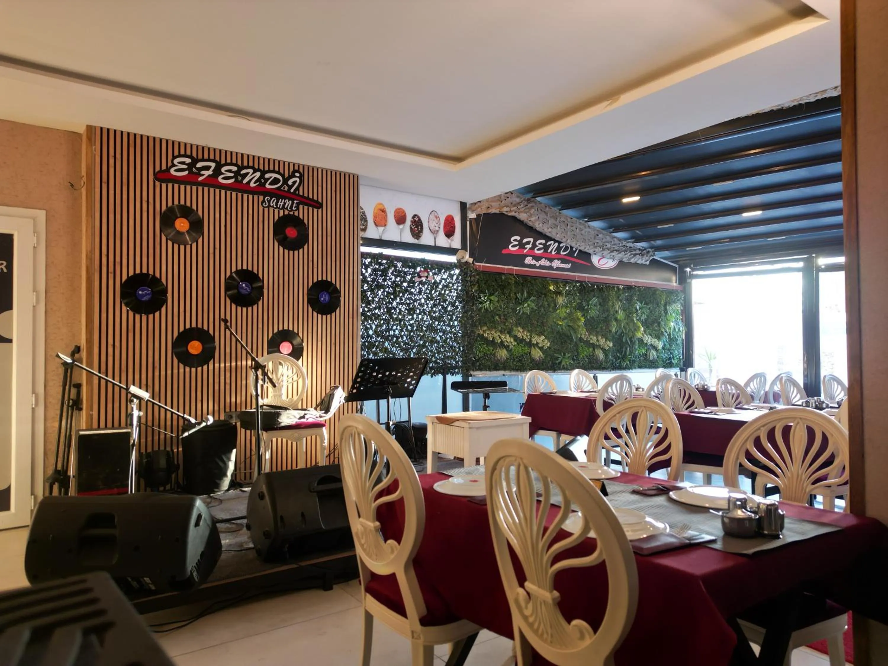 Restaurant/places to eat in Akman City Hotel