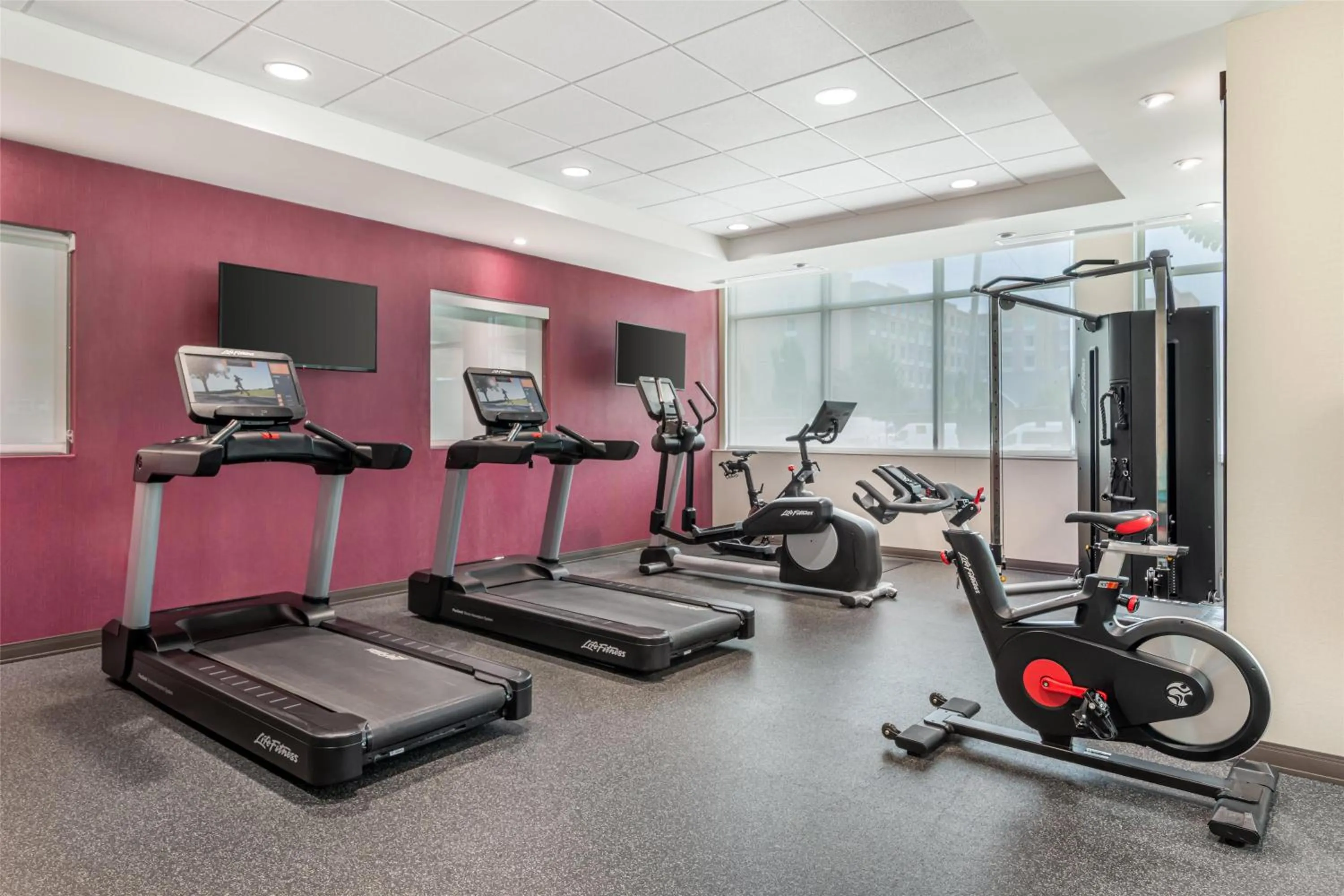 Fitness centre/facilities in Home2 Suites by Hilton Atlanta Airport North