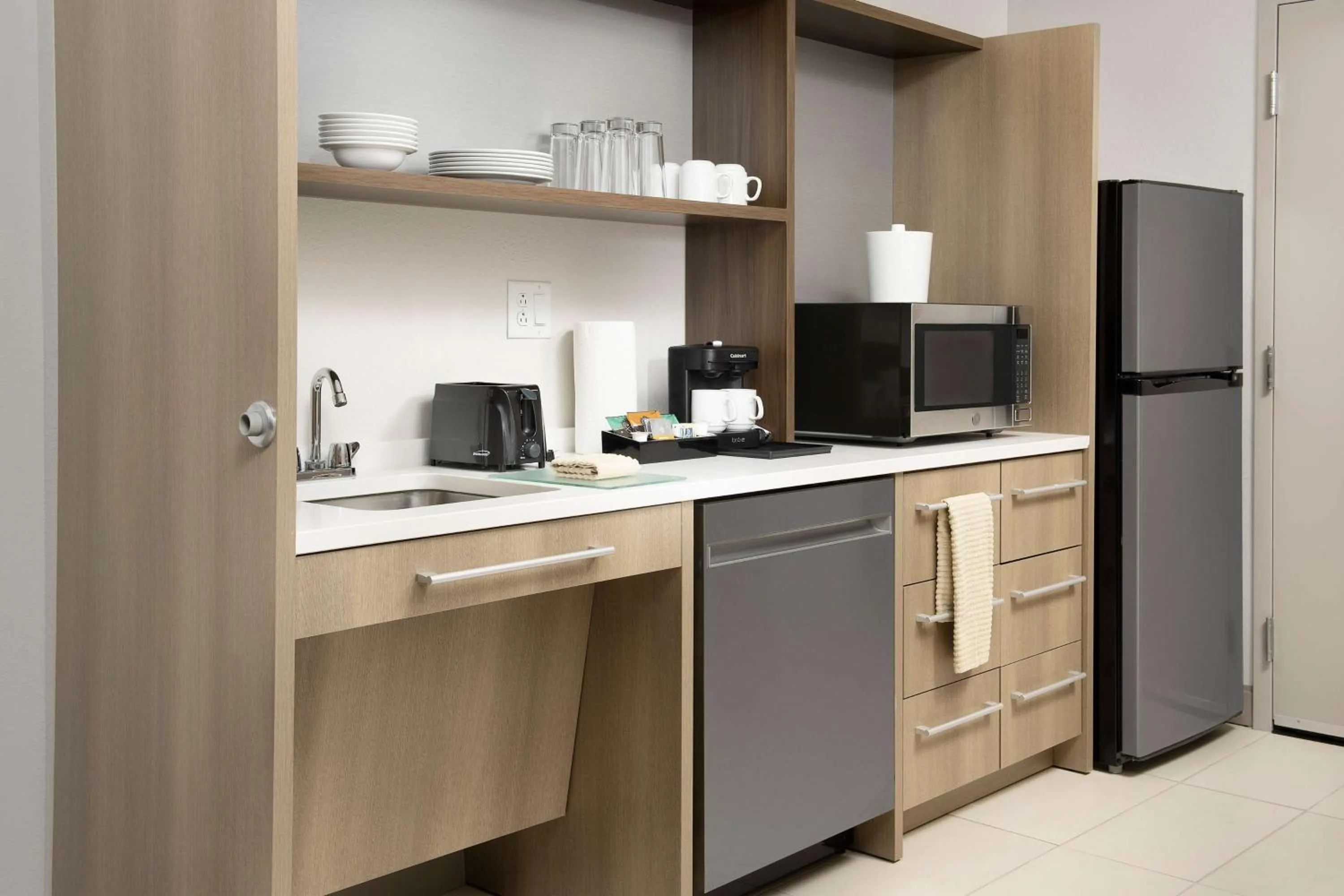 Kitchen or kitchenette in Home2 Suites by Hilton Orlando Downtown, FL