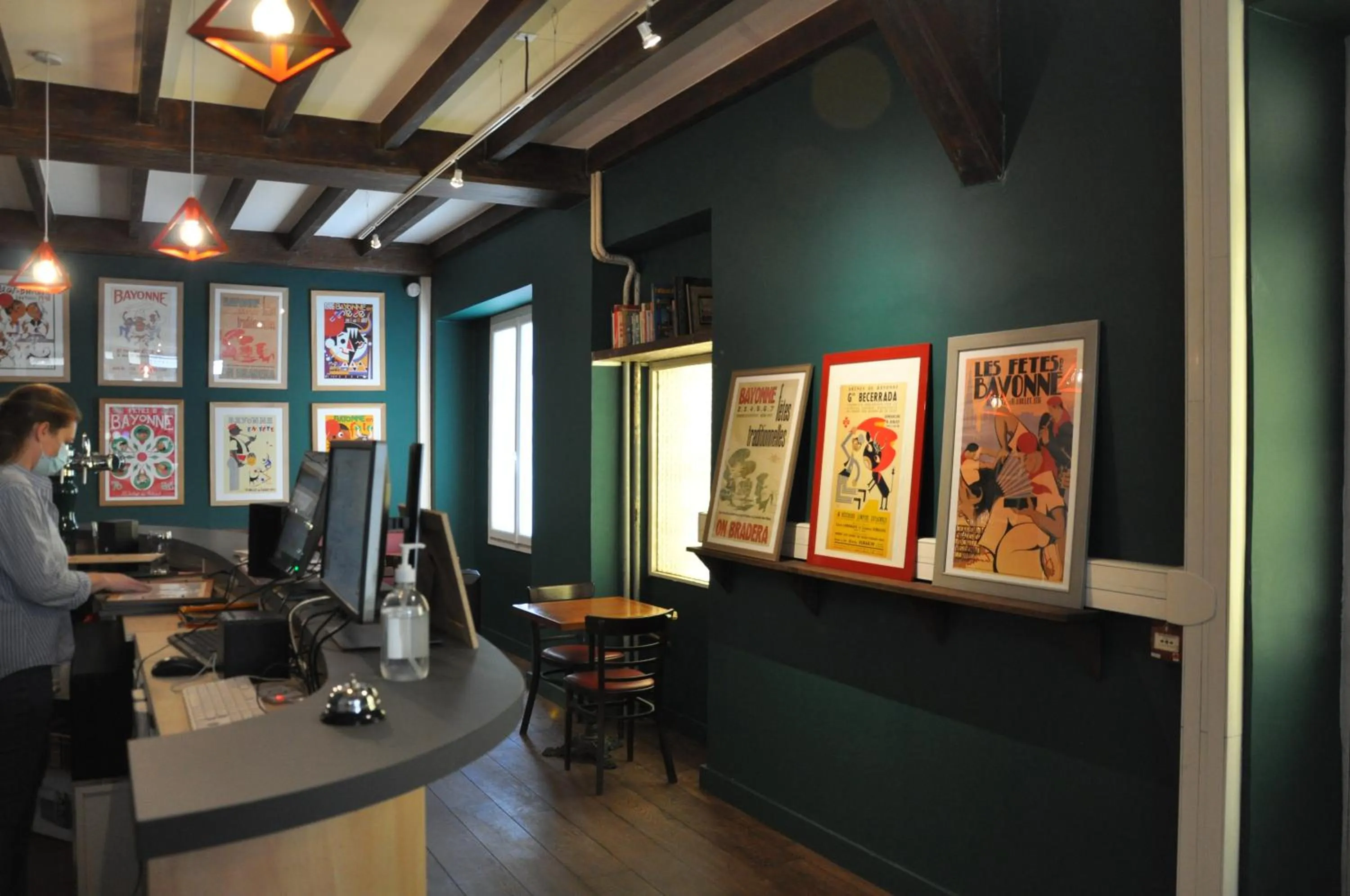 Lobby or reception in Hostel20 Bayonne