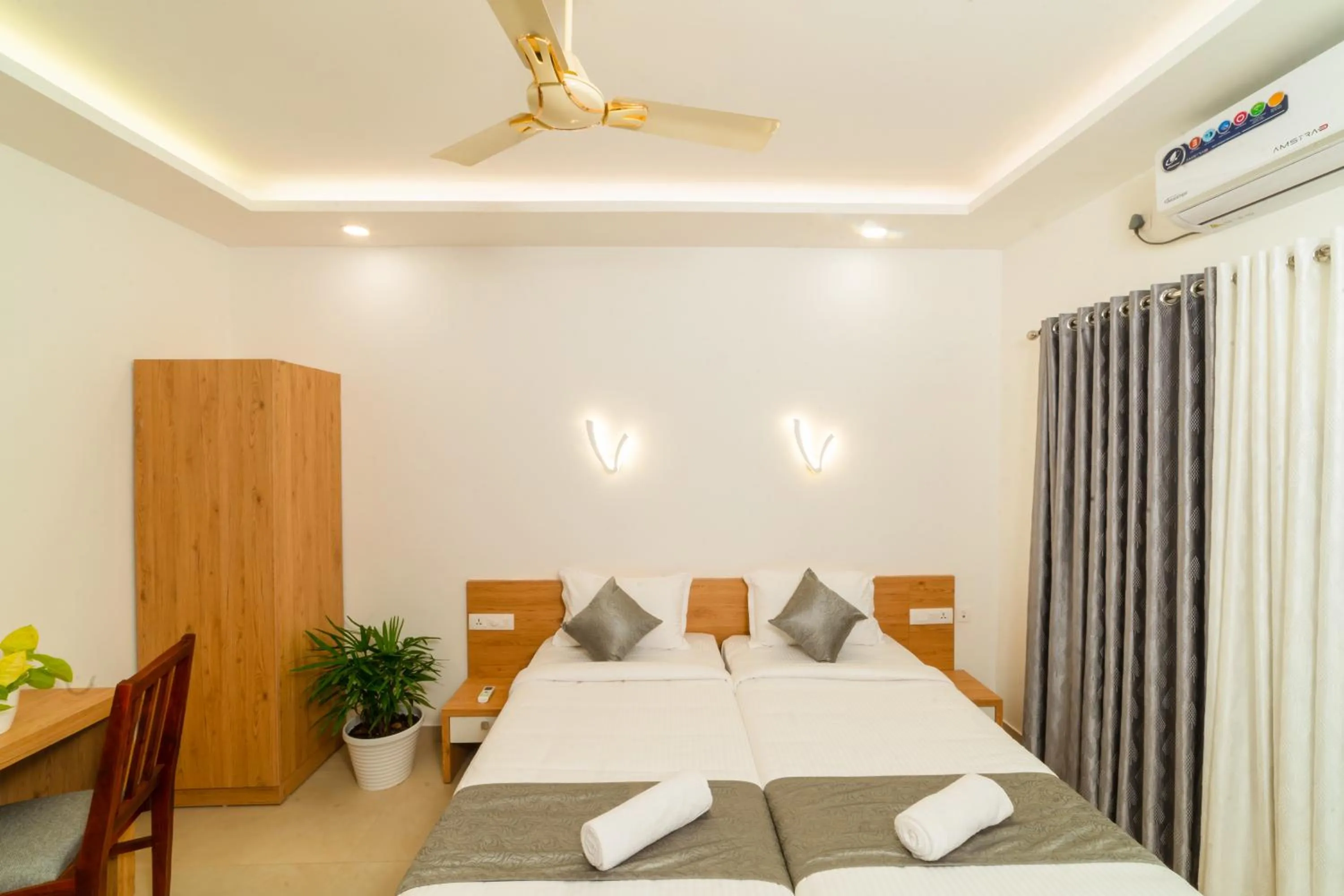 Photo of the whole room, Bed in Oceana Hills Residency