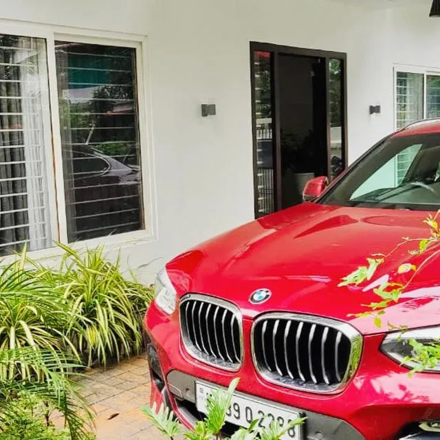 Facade/entrance in Oceana Hills Residency