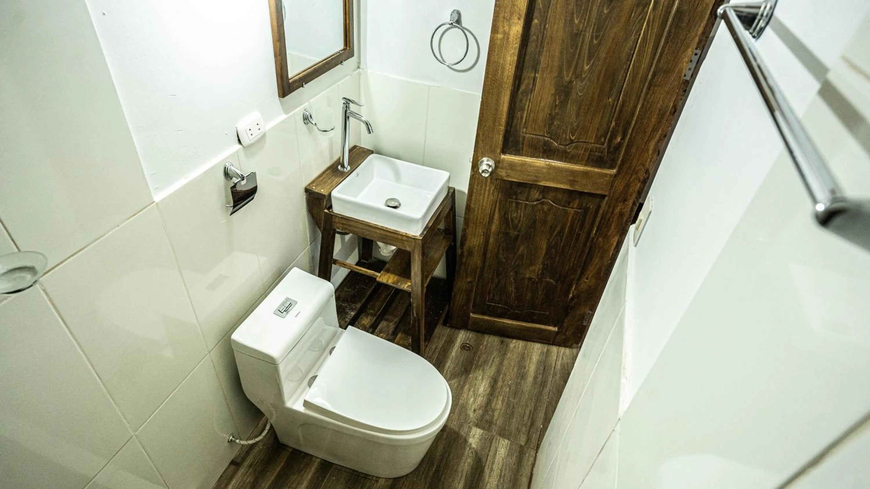 Bathroom in MAMA GREEN HOSTAL - Eco Andean Experience and Permaculture Farm - Vegetarian Breakfast