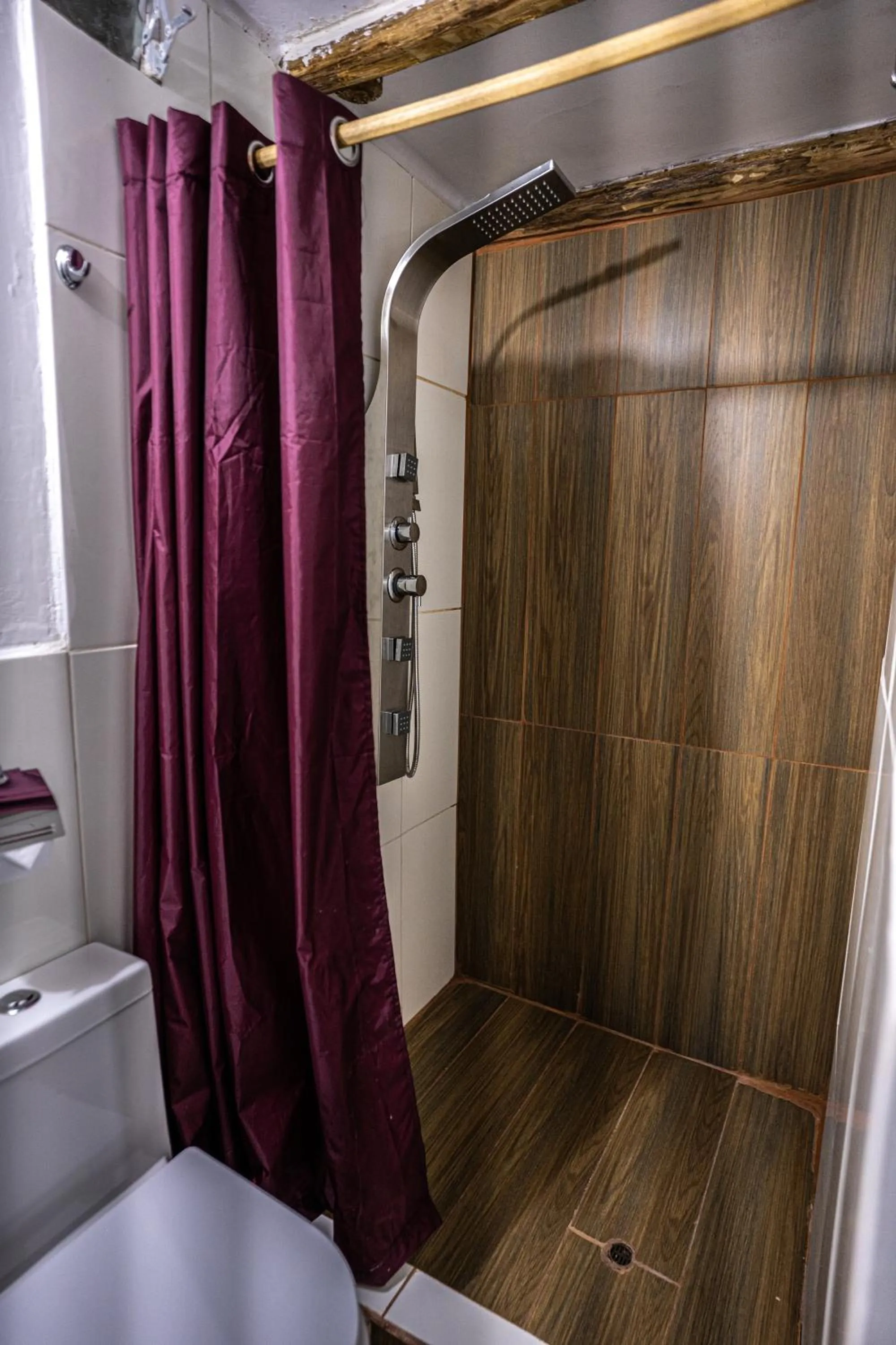 Bathroom in MAMA GREEN HOSTAL - Eco Andean Experience and Permaculture Farm - Vegetarian Breakfast