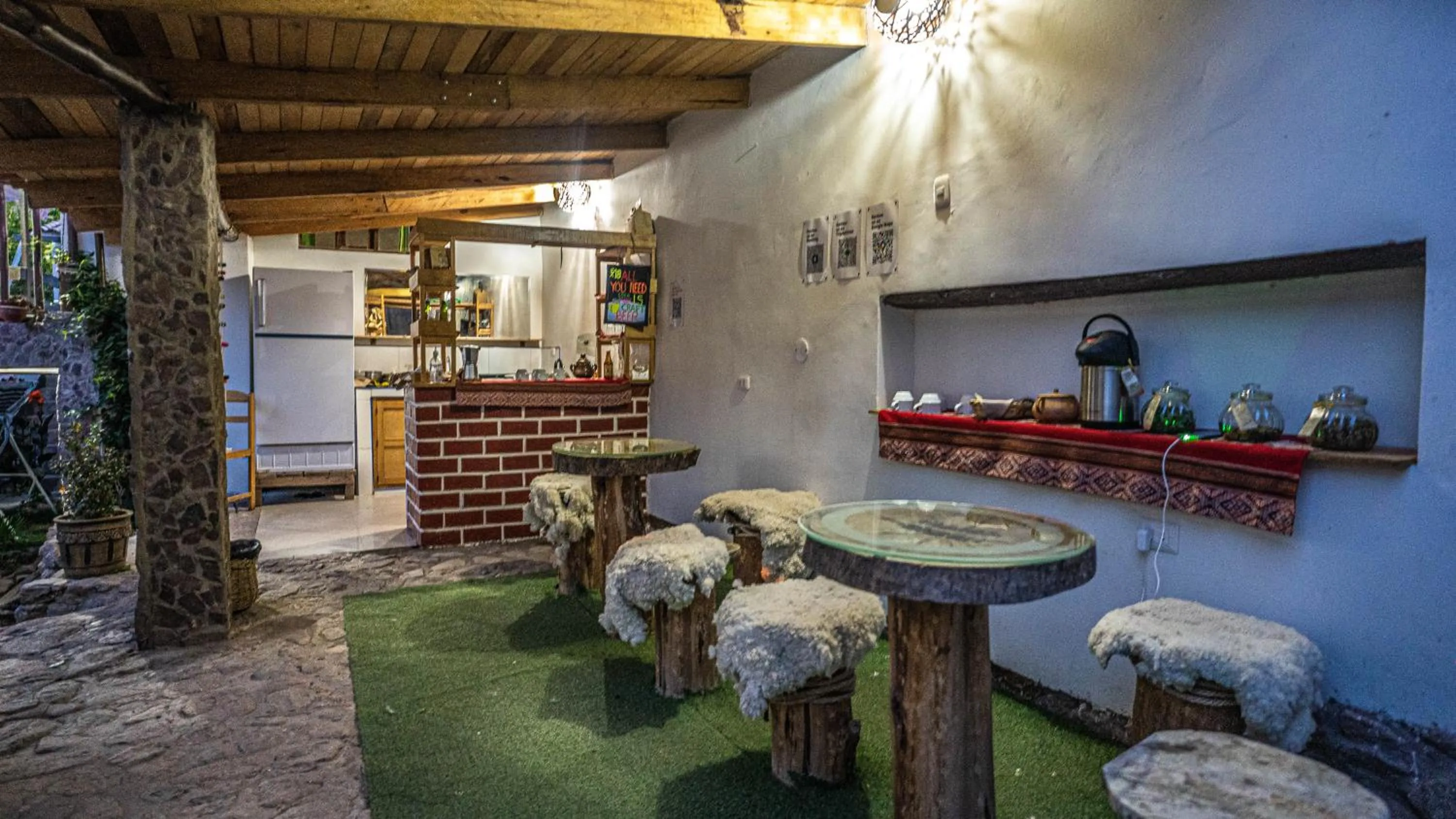 Kitchen or kitchenette in MAMA GREEN HOSTAL - Eco Andean Experience and Permaculture Farm - Vegetarian Breakfast