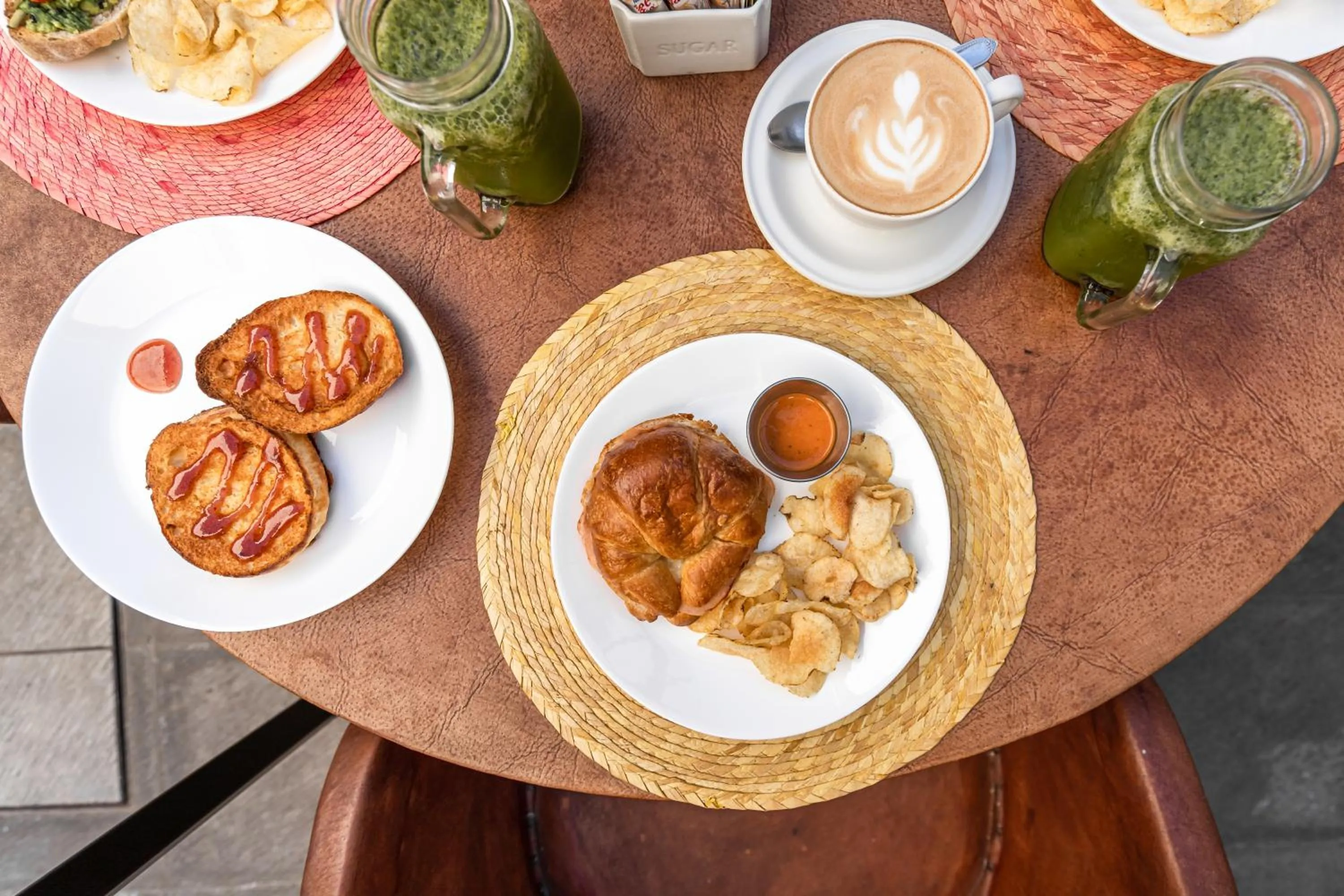 Restaurant/places to eat in Hotel Meson de Sara