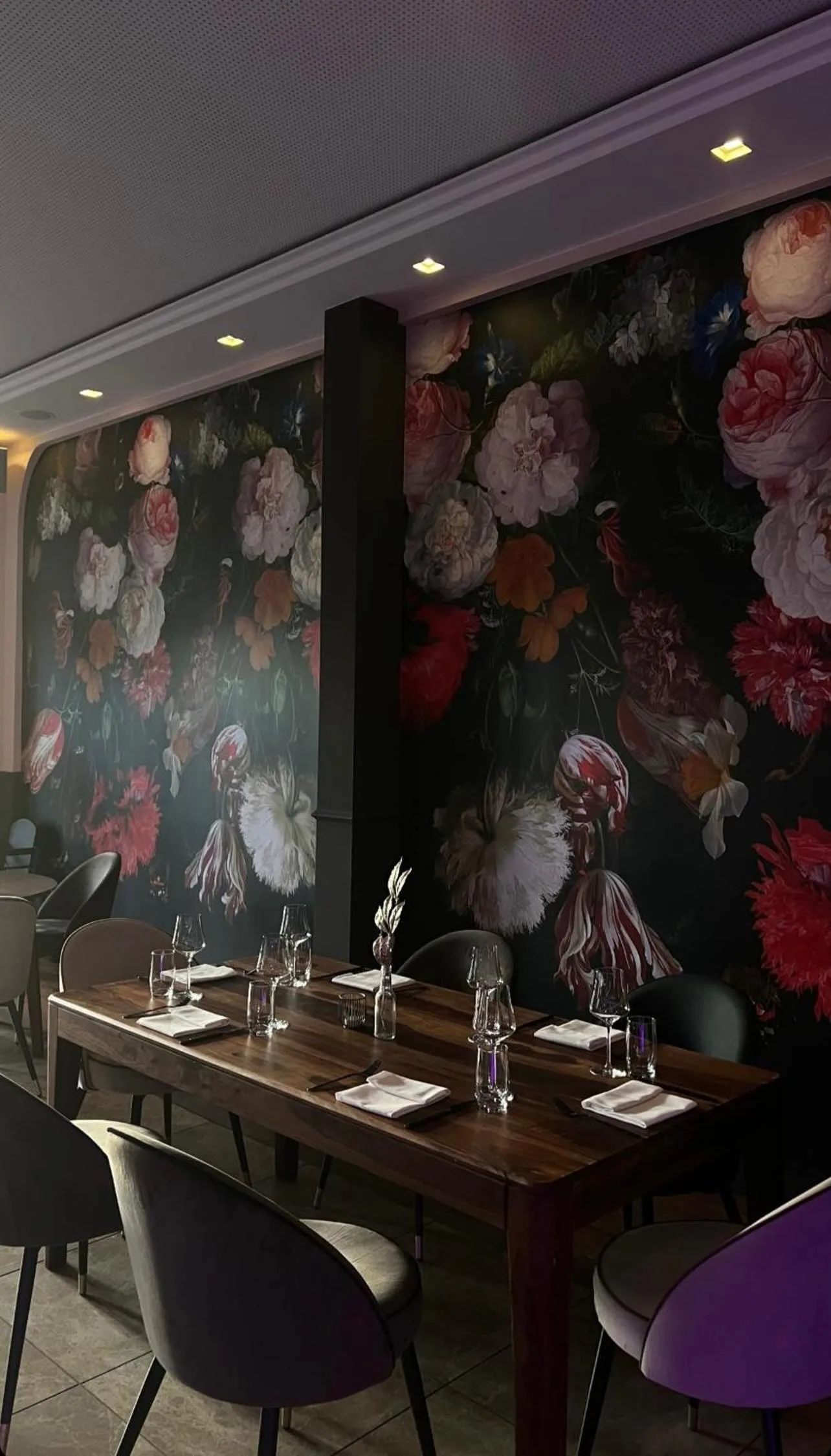 Restaurant/places to eat in Palace St. George