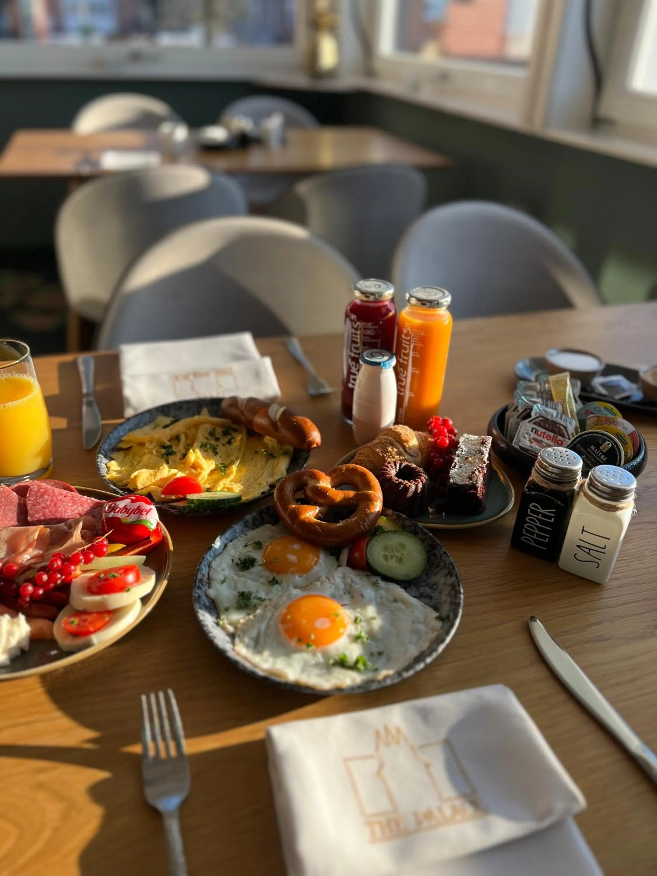 Breakfast in Palace St. George