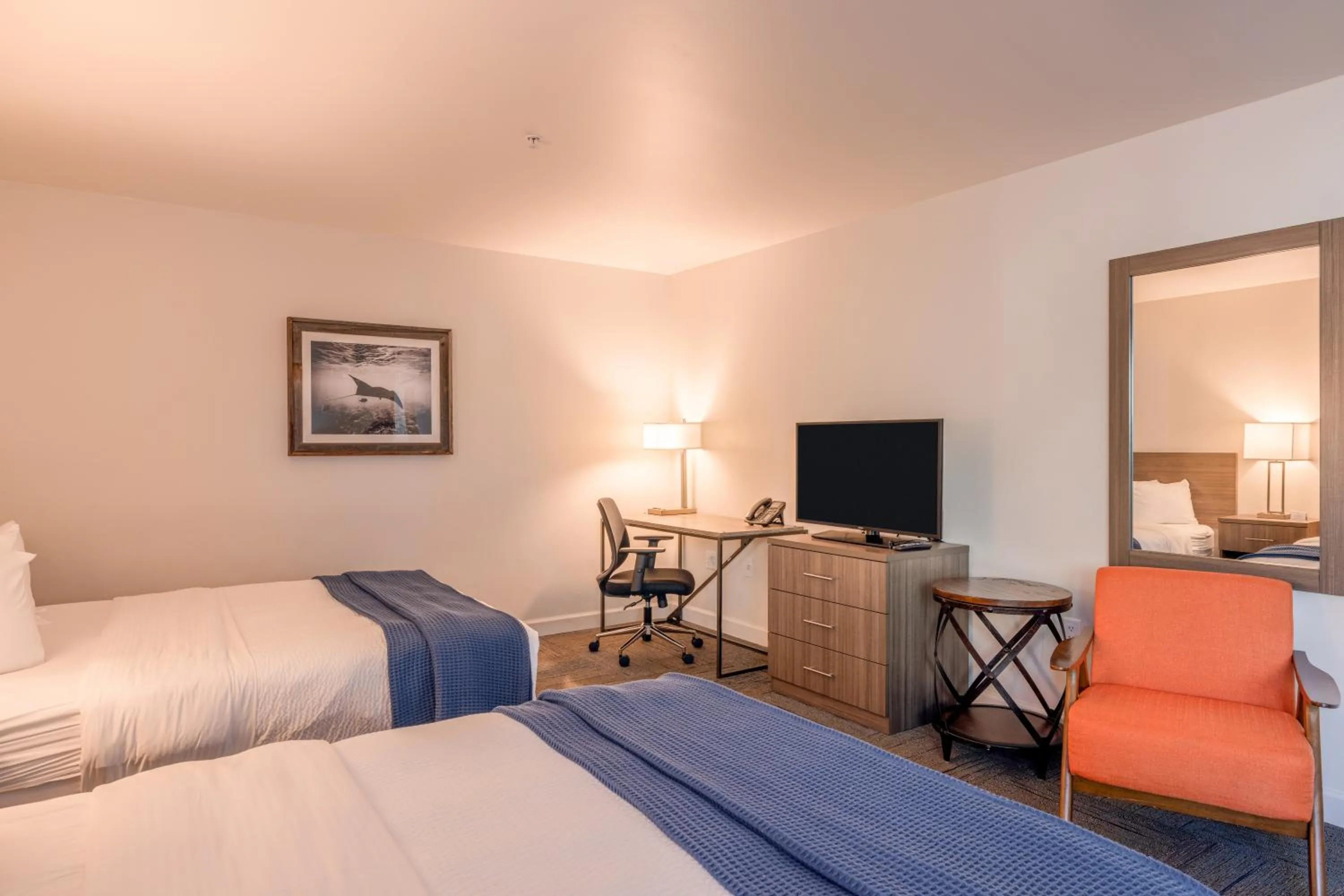 Bed in Inn At Moss Landing Point