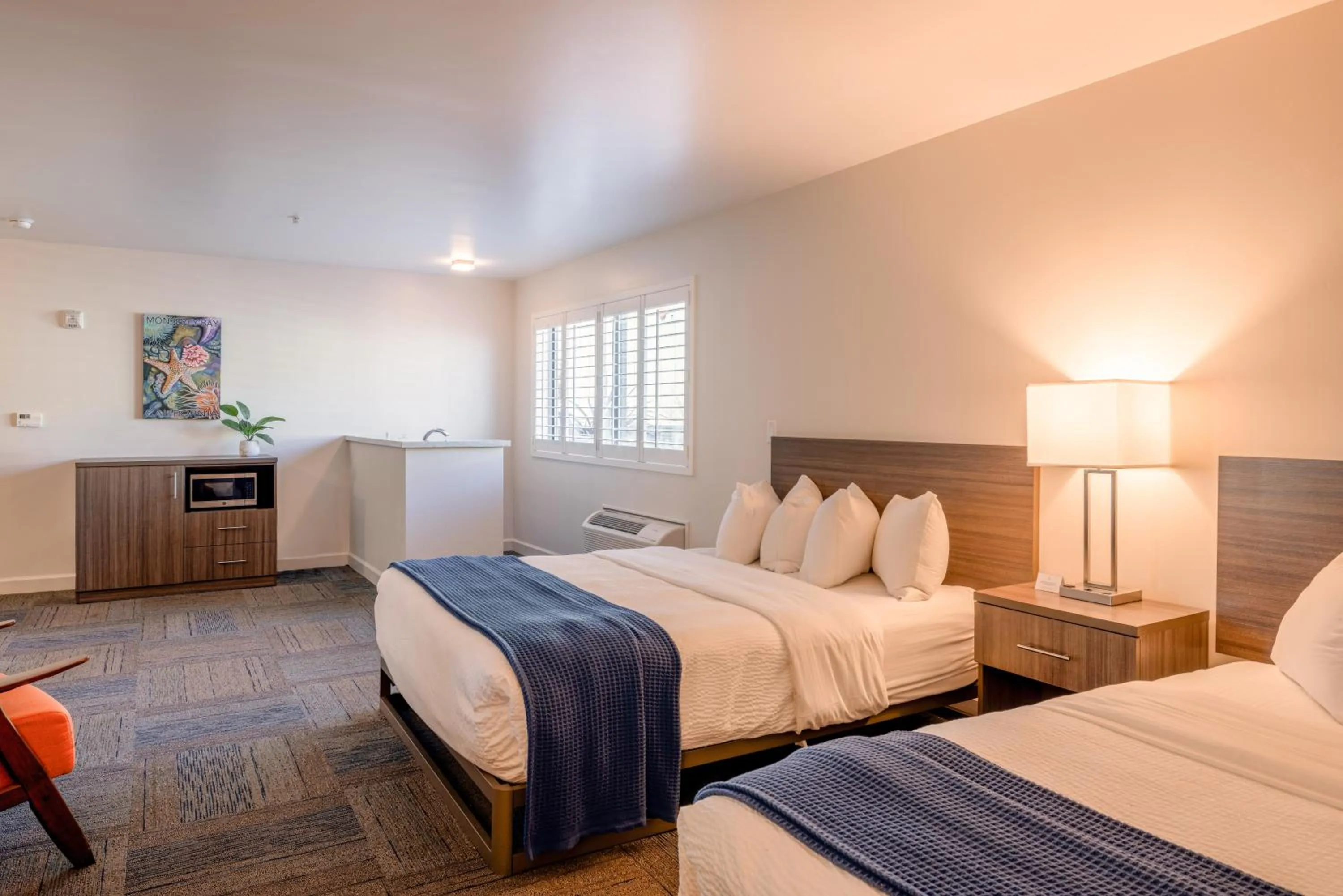 TV and multimedia, Bed in Inn At Moss Landing Point