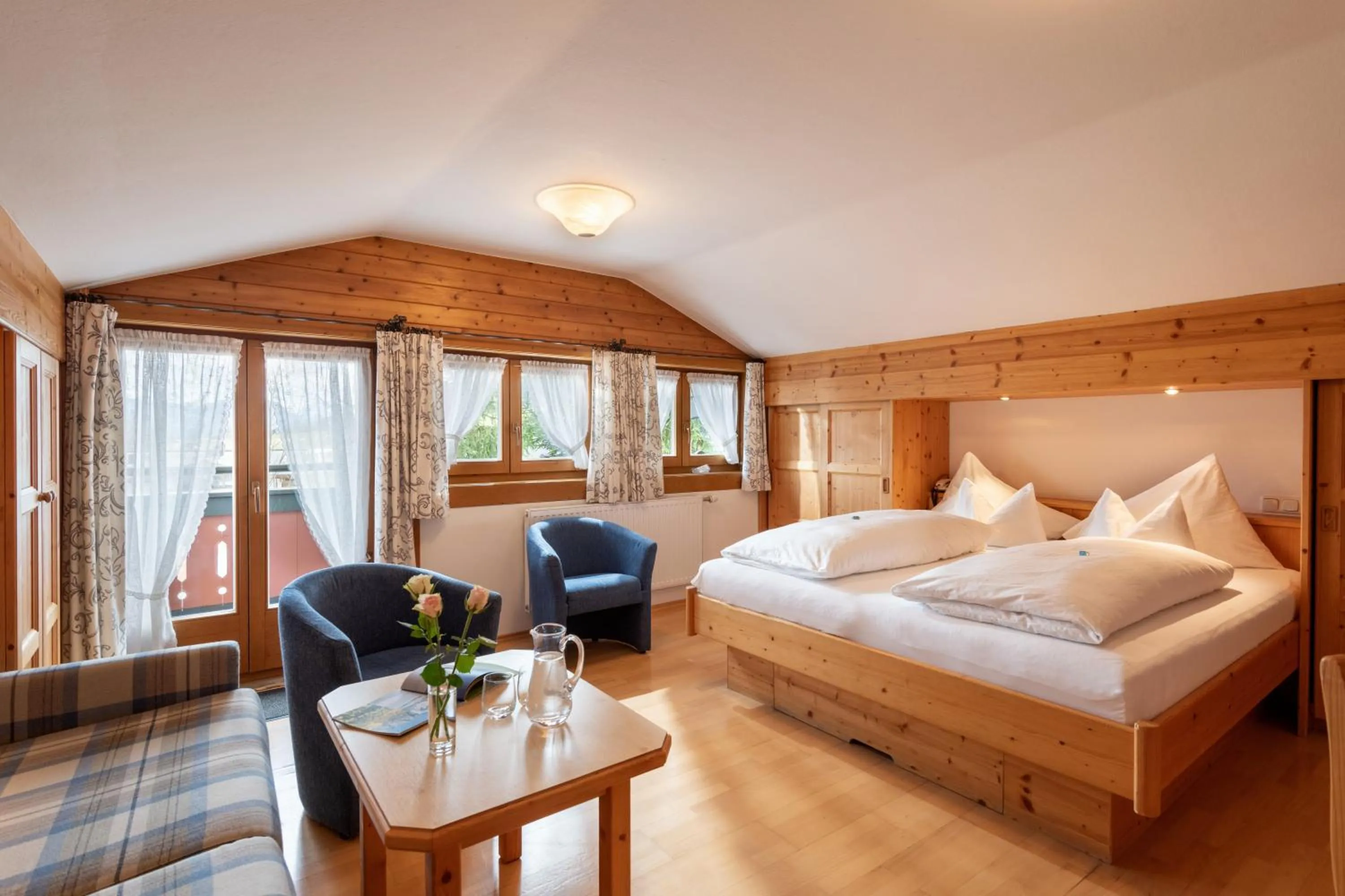 Photo of the whole room, Bed in Landhaus Kaiserblick