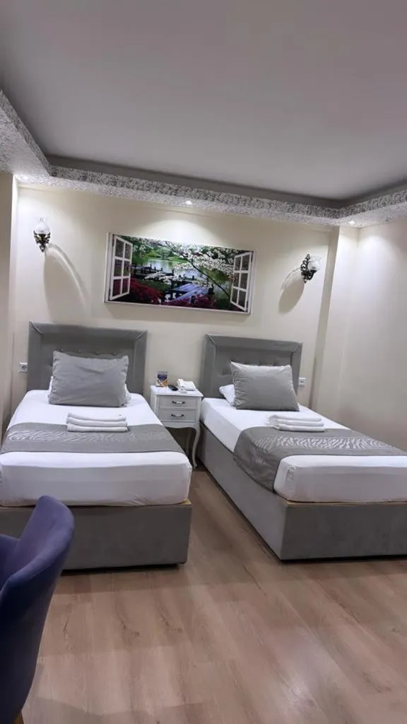 Photo of the whole room, Bed in ÜSKÜDAR OTEL