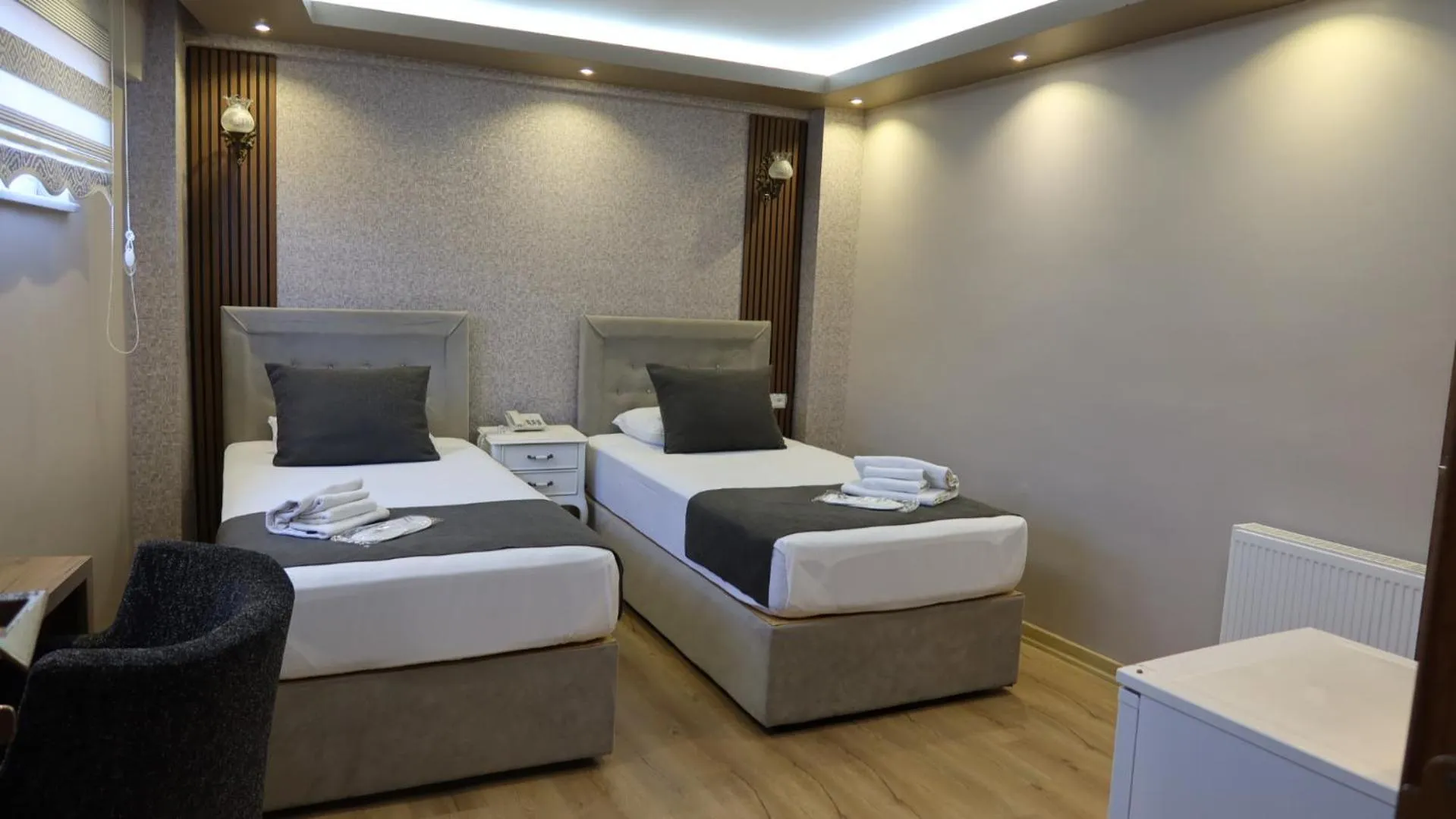 Bed in ÜSKÜDAR OTEL