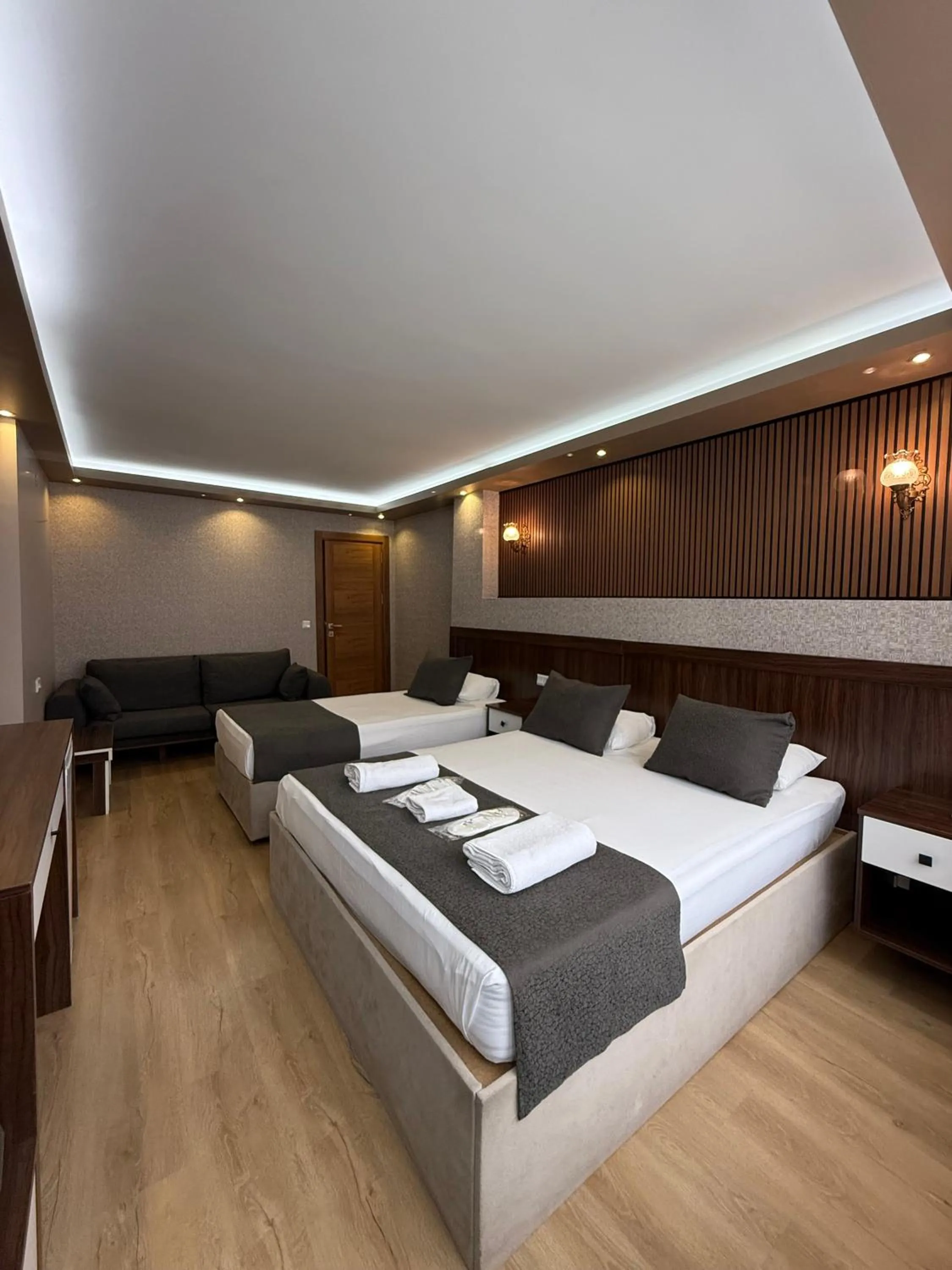 Bed in ÜSKÜDAR OTEL