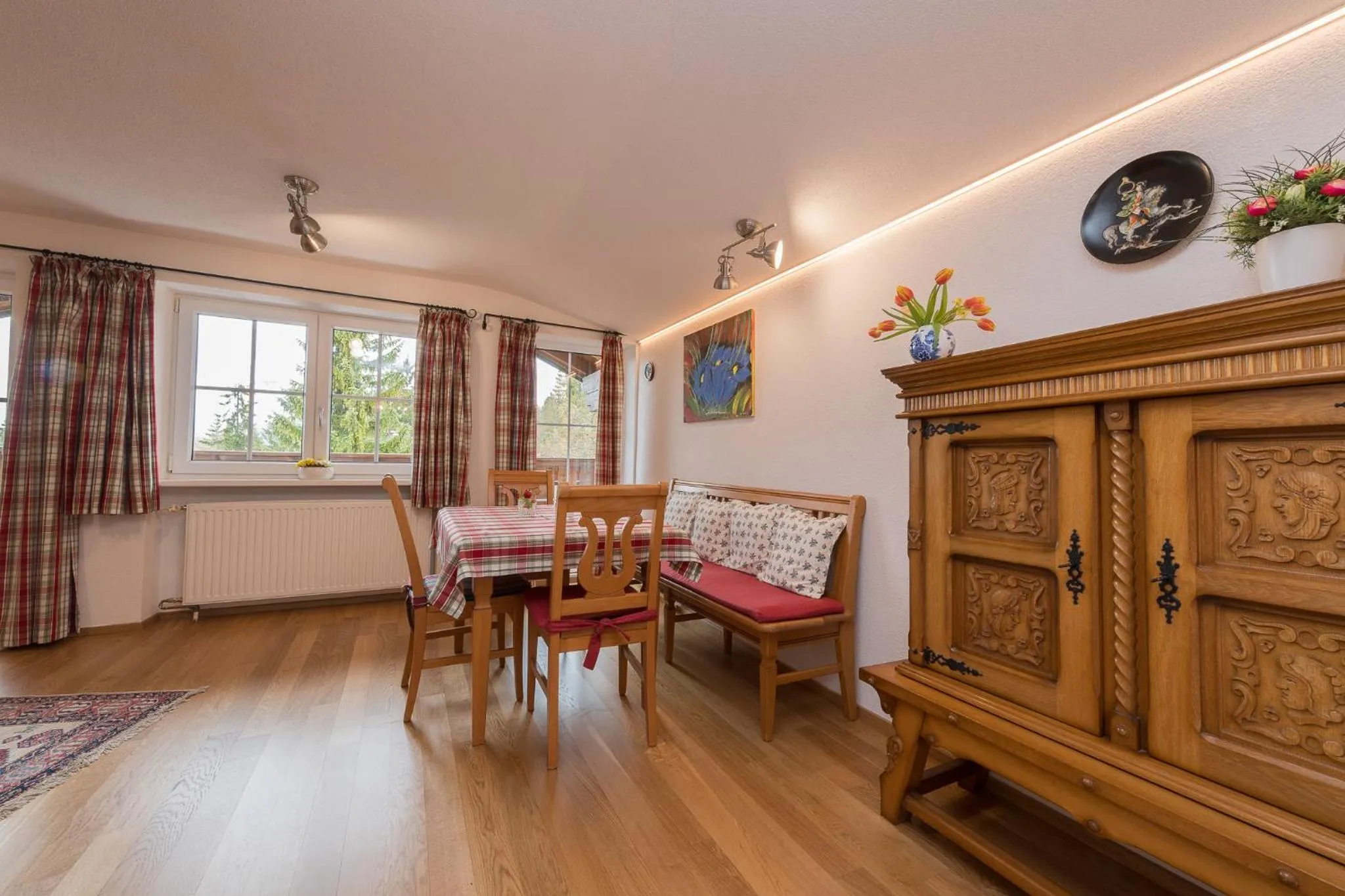 Dining area in Landhaus Charlotte Apartments Tirol