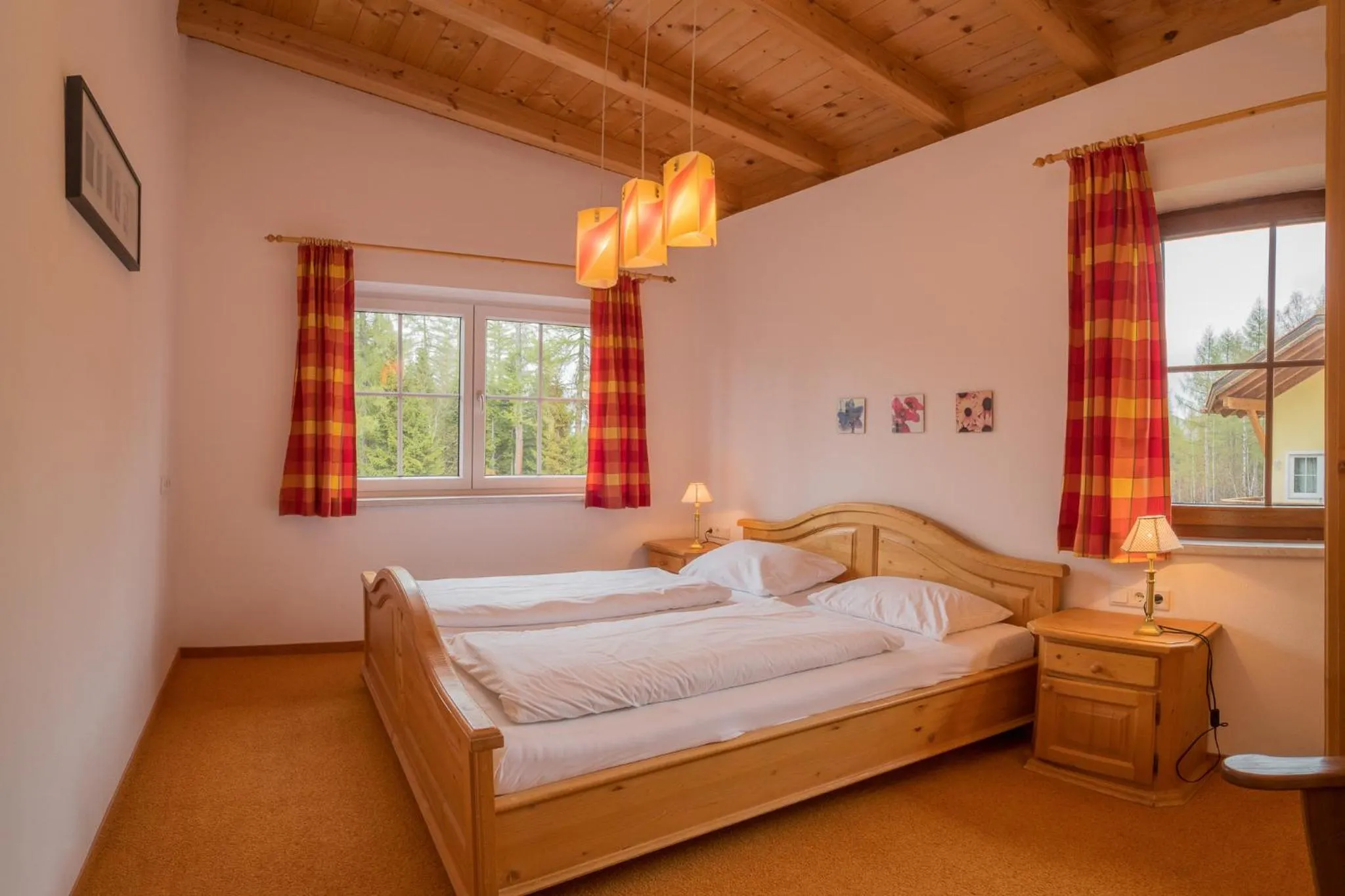 Bedroom, Bed in Landhaus Charlotte Apartments Tirol