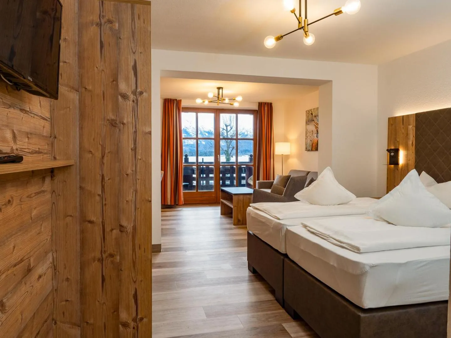 Photo of the whole room, Bed in Hotel Geiger