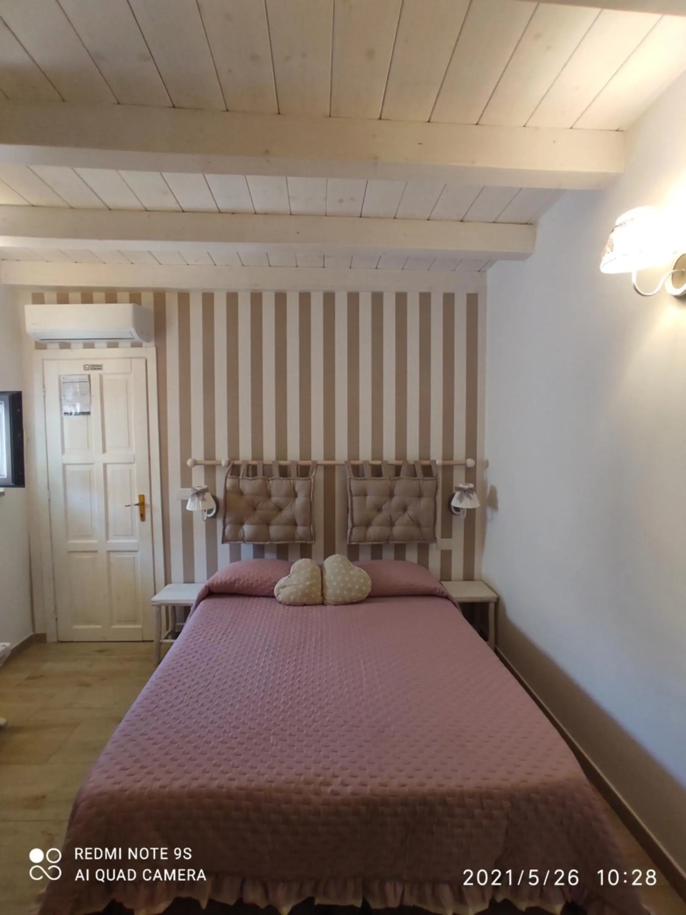 Double or Twin Room in B&B La Maison Del Borgo Antico Double or Twin Room in B&B La Maison Del Borgo Antico