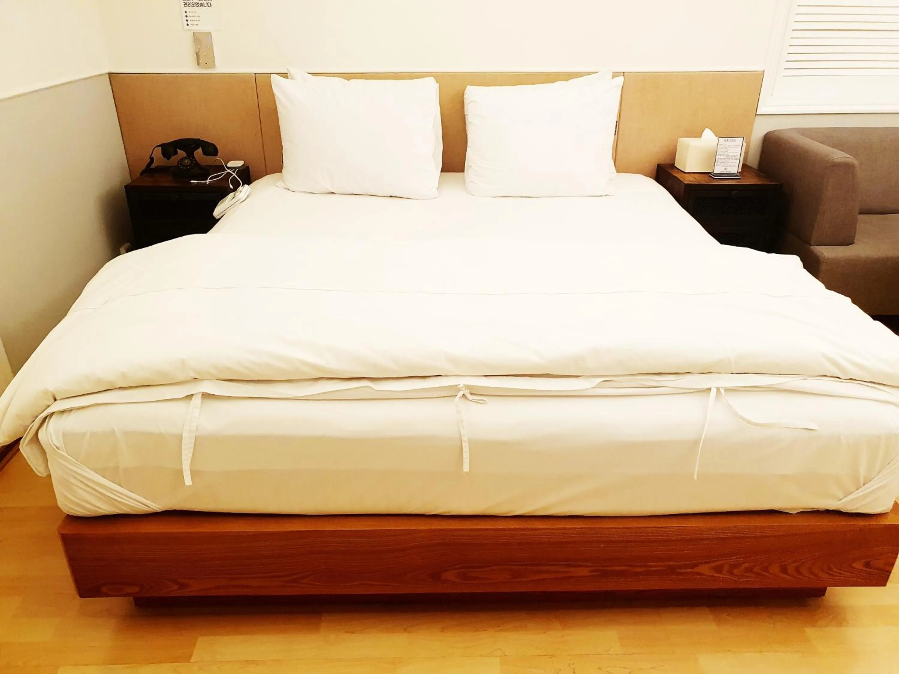 Property building, Bed in Uneed Hotel