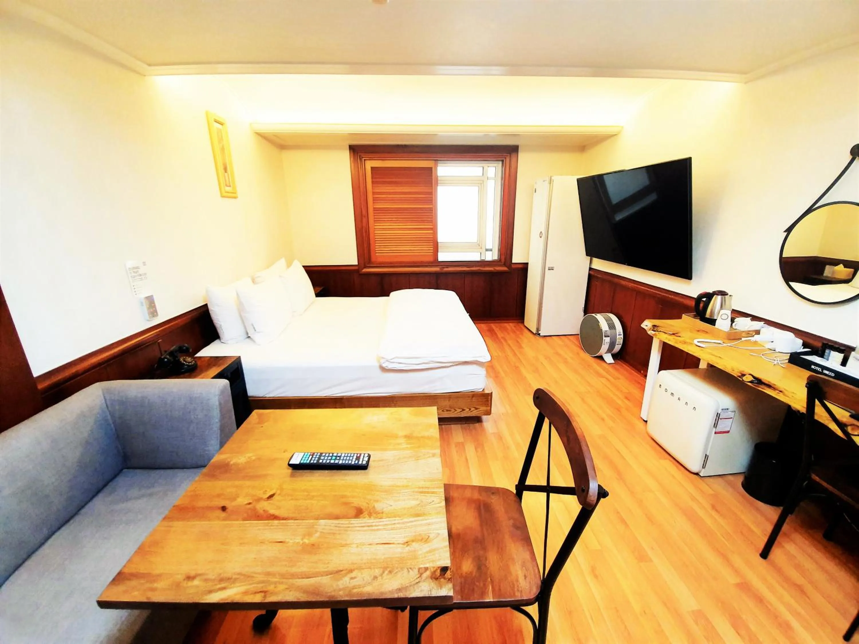 Property building, Bed in Uneed Hotel