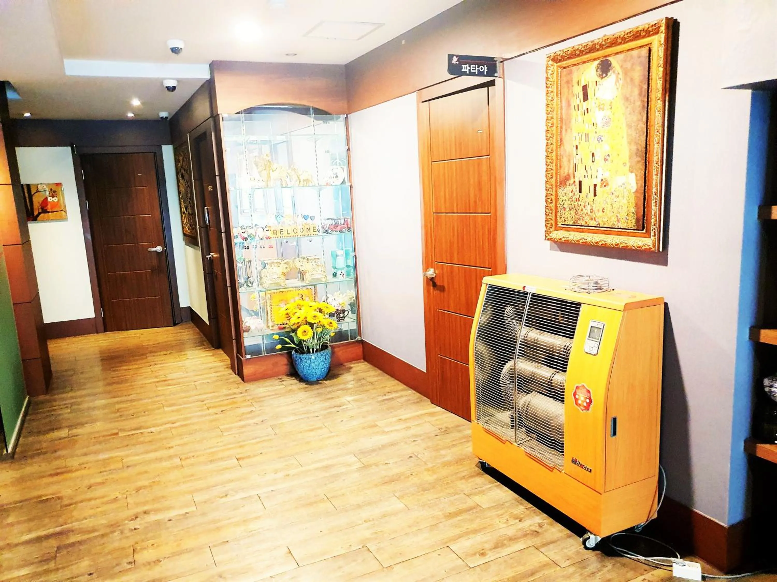 Massage in Uneed Hotel