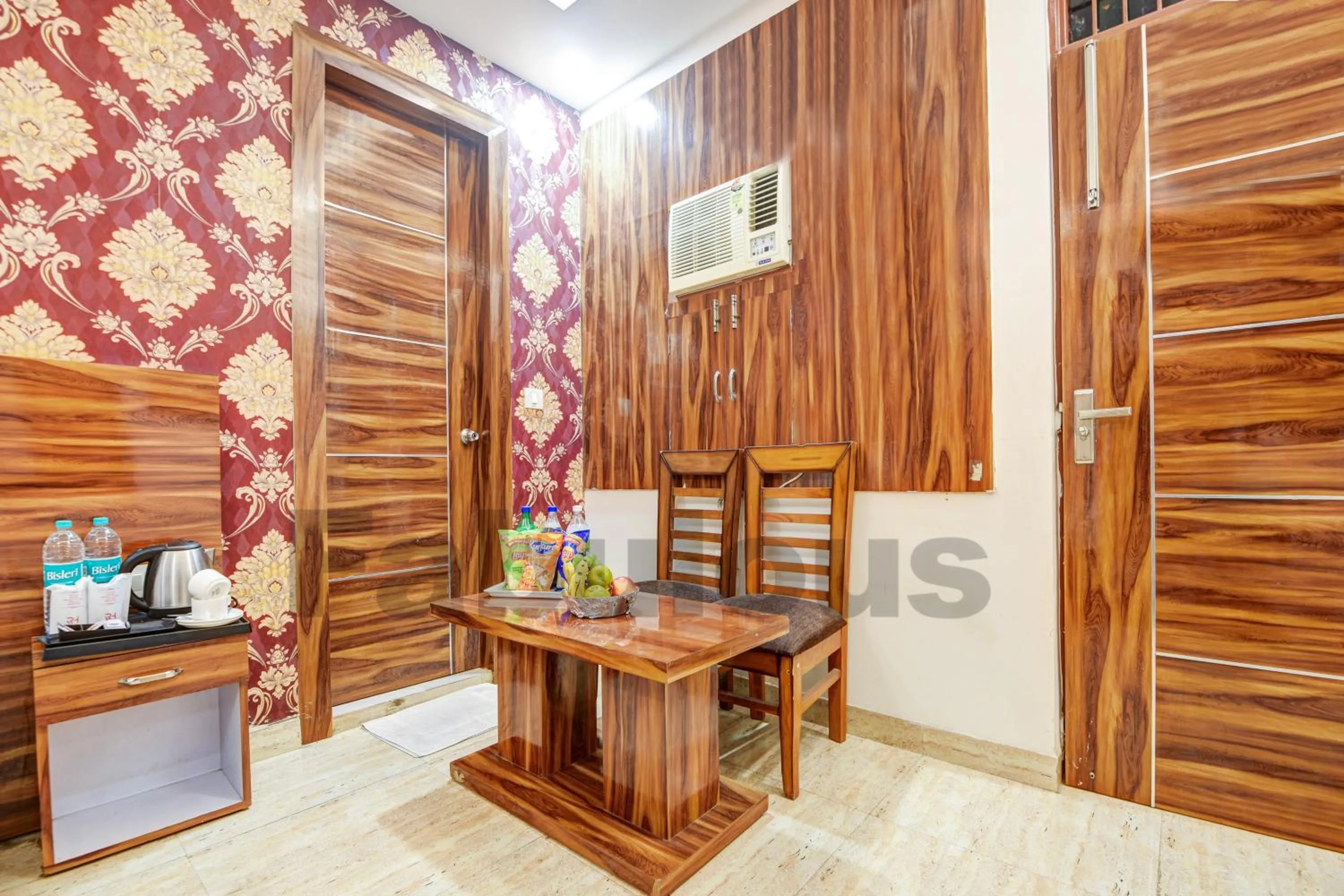 Dining area in Hotel Fabulous - Delhi International Airport