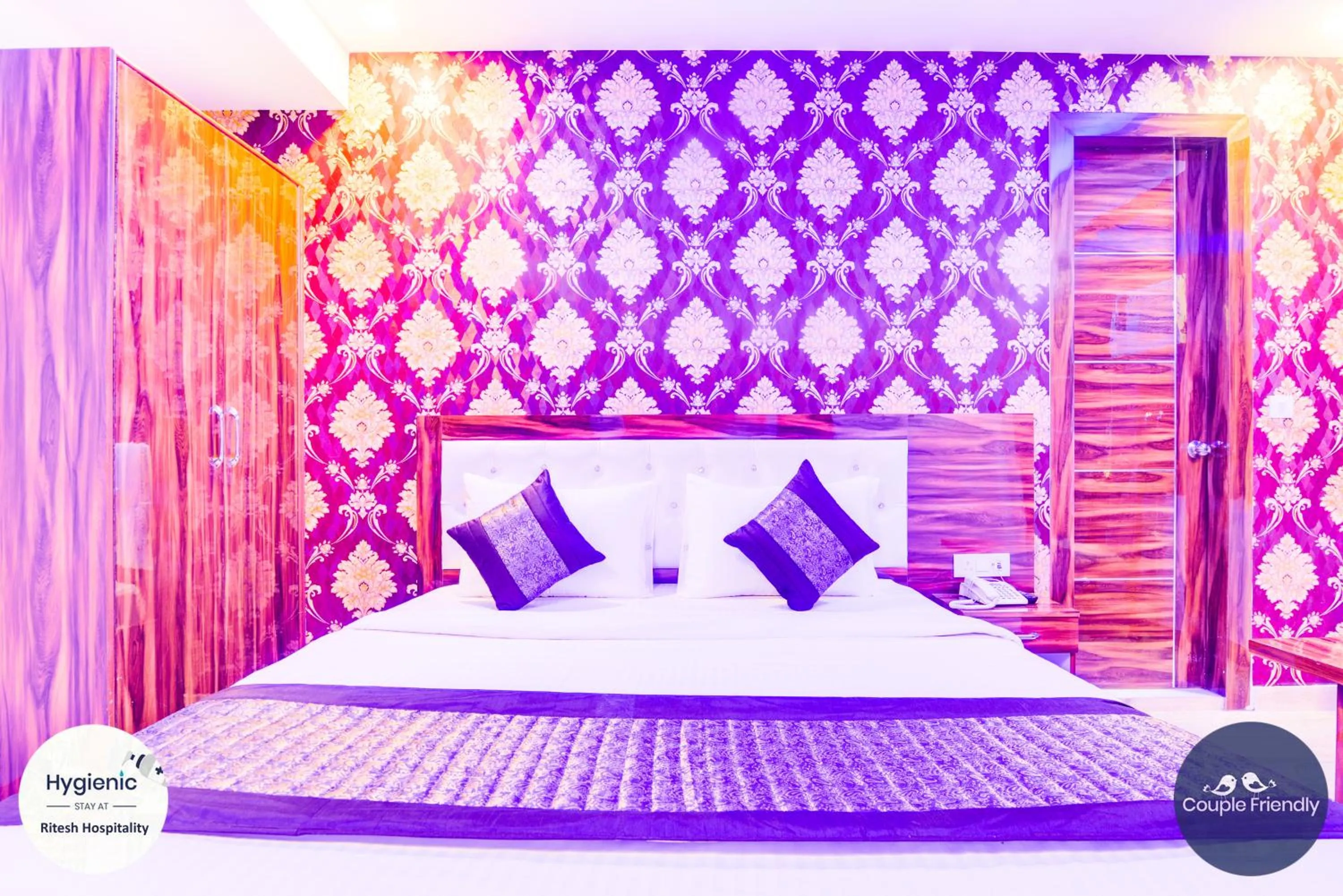 Bed in Hotel Fabulous - Delhi International Airport