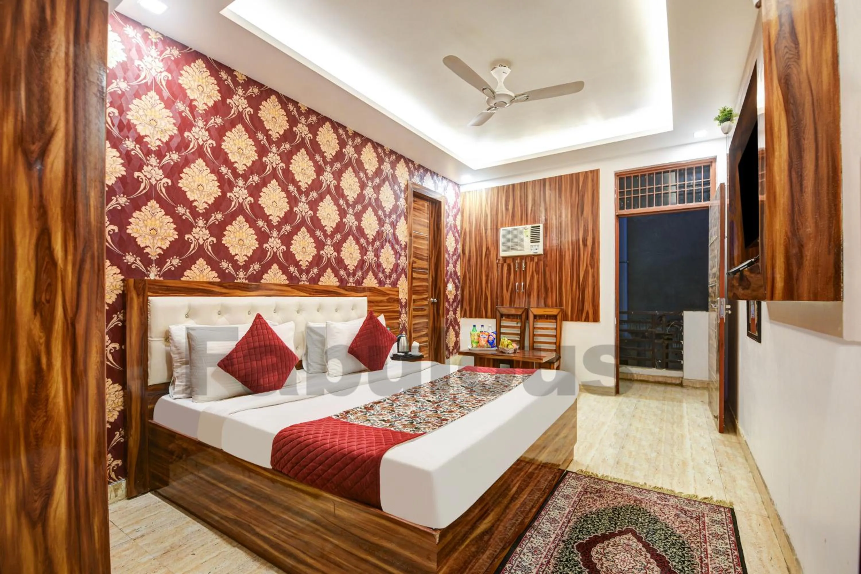 Bedroom, Bed in Hotel Fabulous - Delhi International Airport