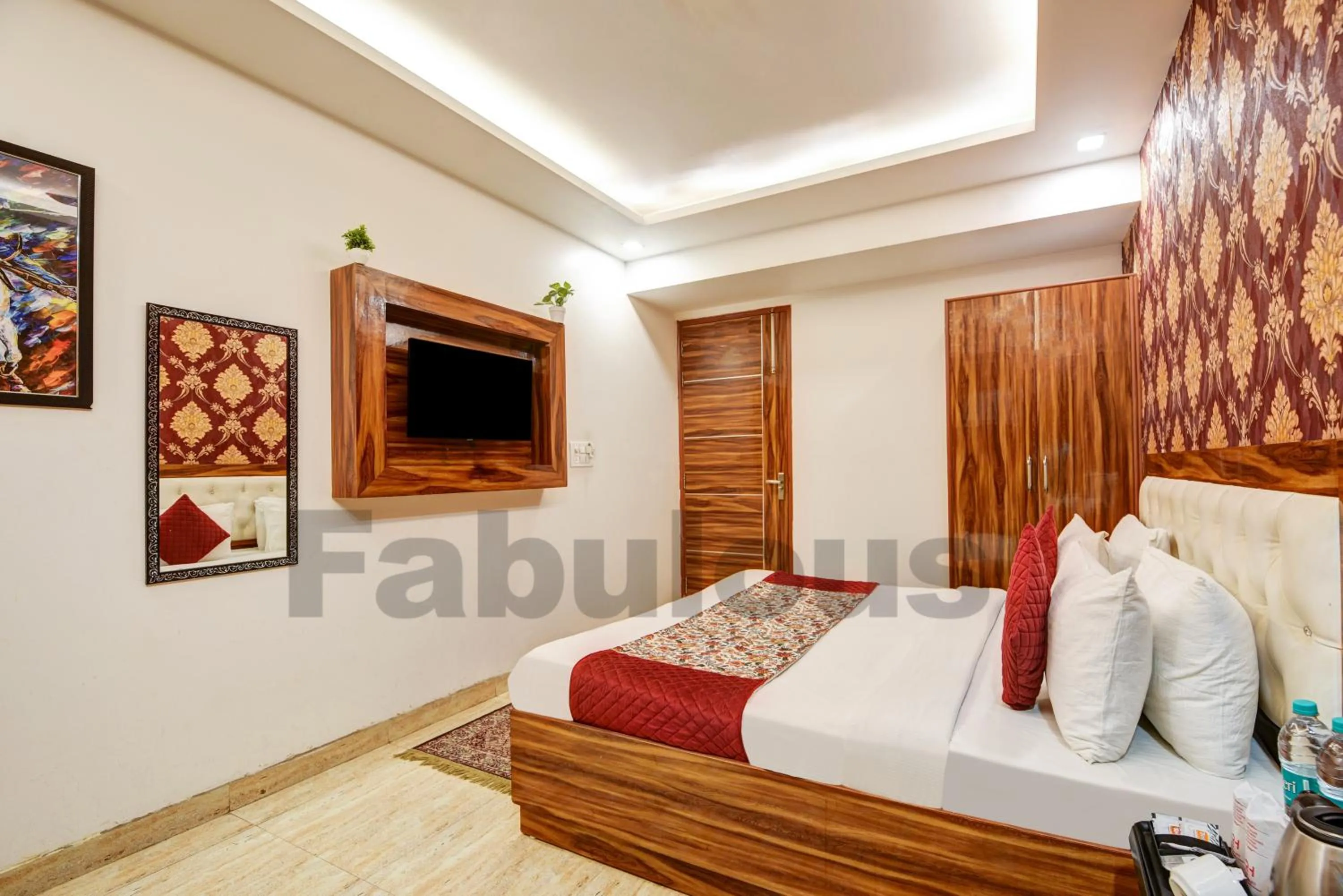 Bed in Hotel Fabulous - Delhi International Airport