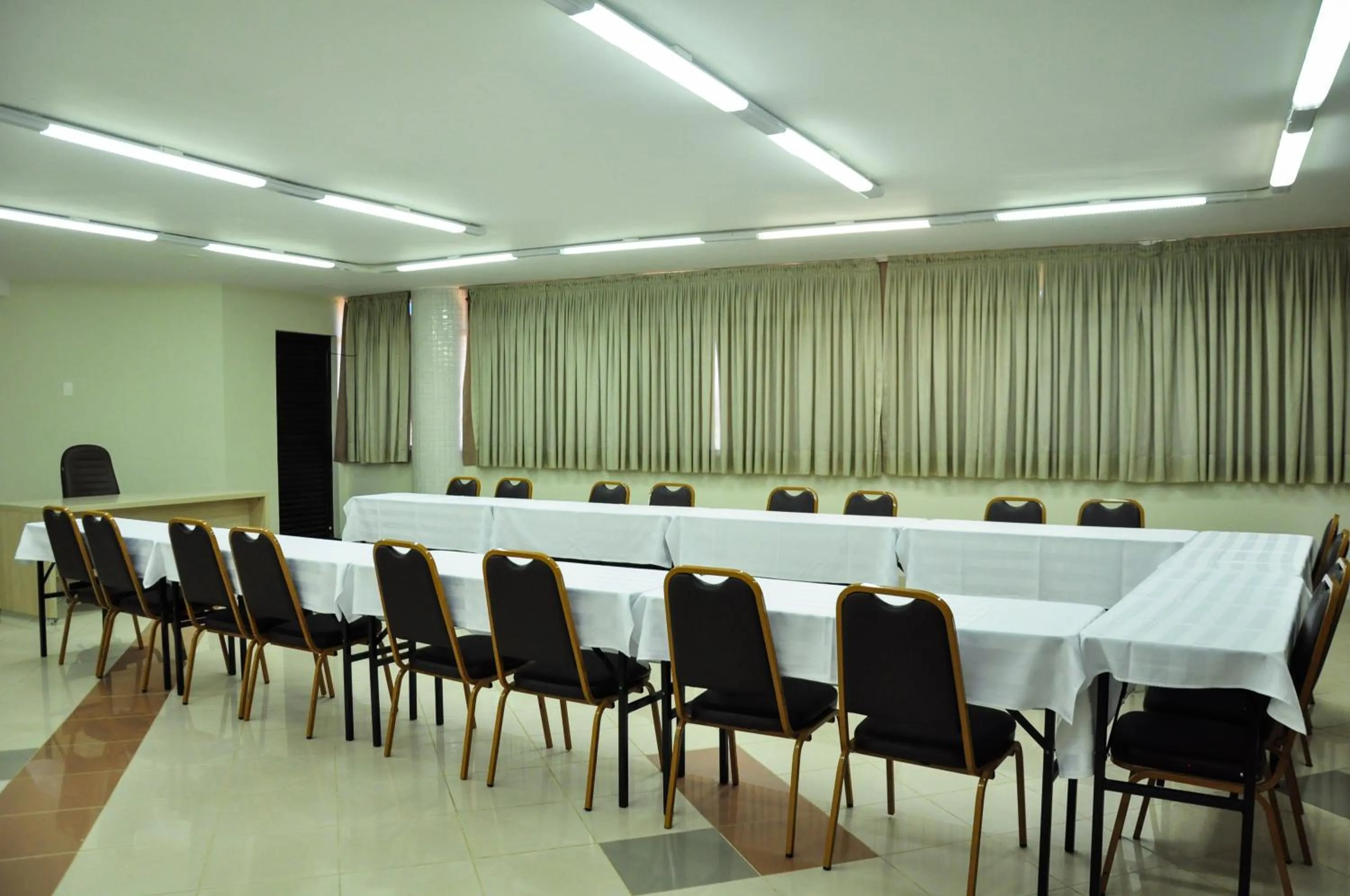 Meeting/conference room in Copas Executive Hotel
