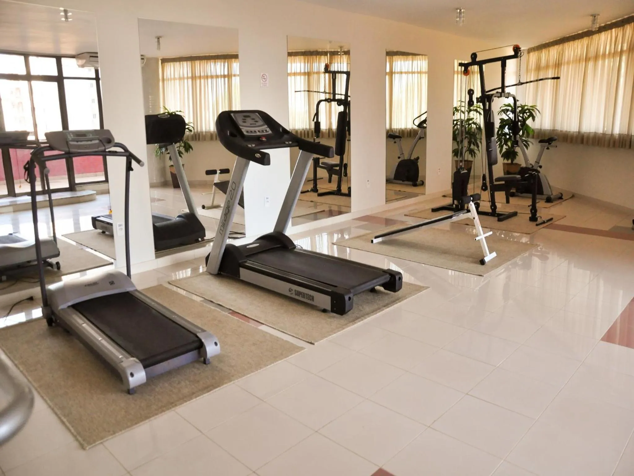 Fitness centre/facilities in Copas Executive Hotel