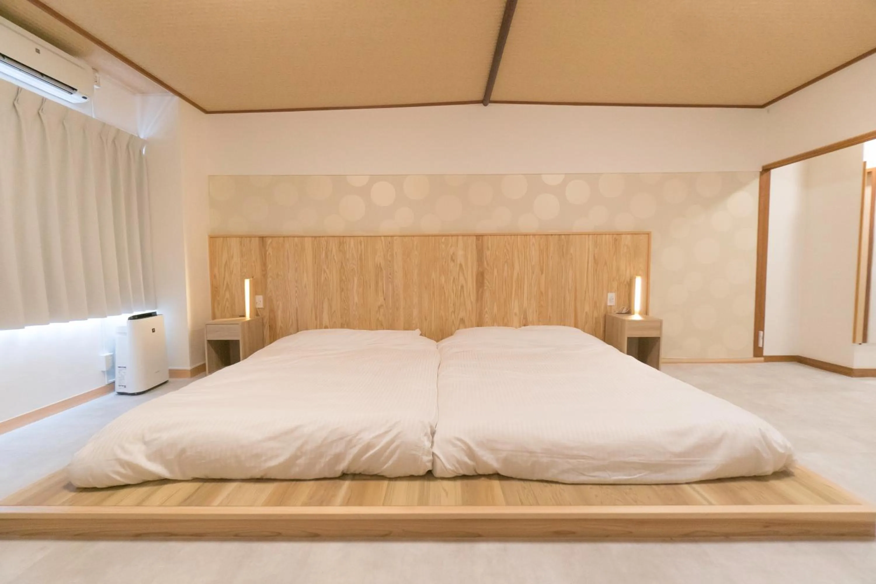 Photo of the whole room, Bed in VOYAN Resort Fujiyamanakako Gekkoso