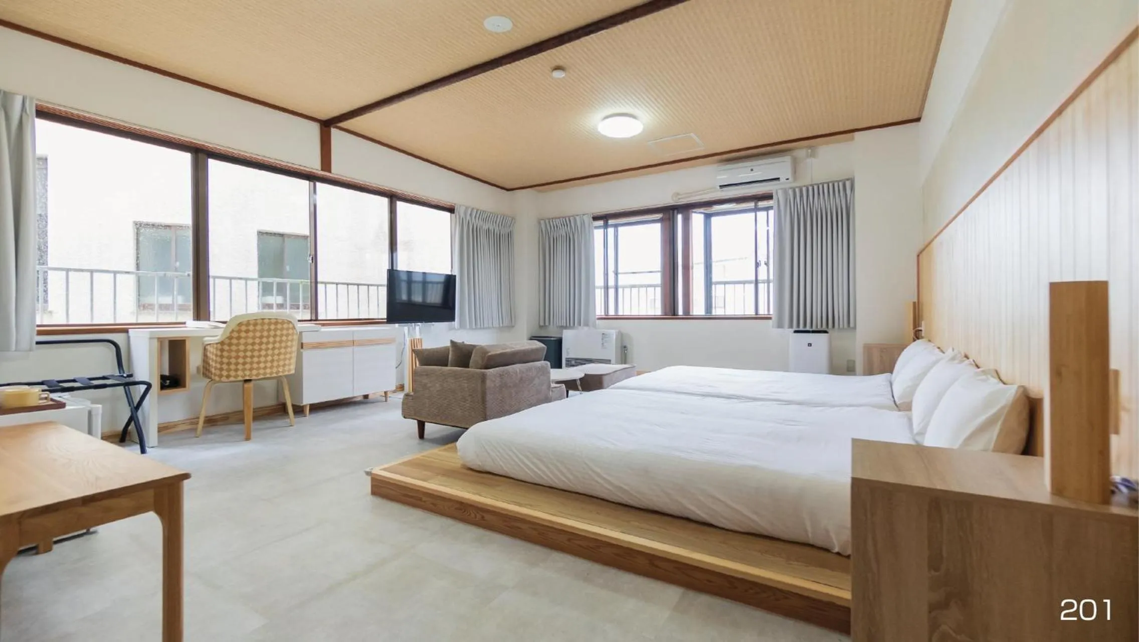 Bedroom, Bed in VOYAN Resort Fujiyamanakako Gekkoso