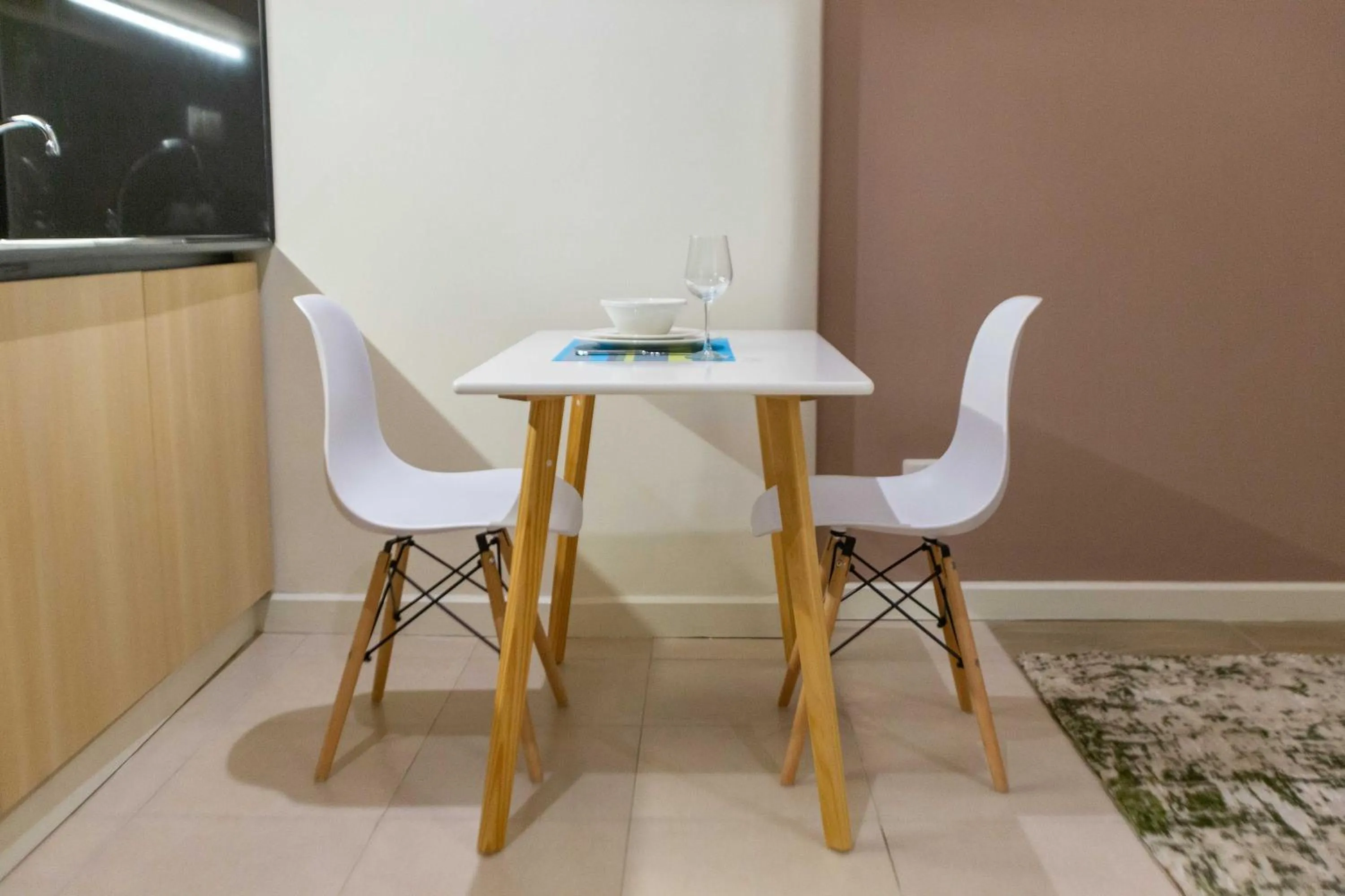 Seating area in Kozi Suites Nairobi Airport