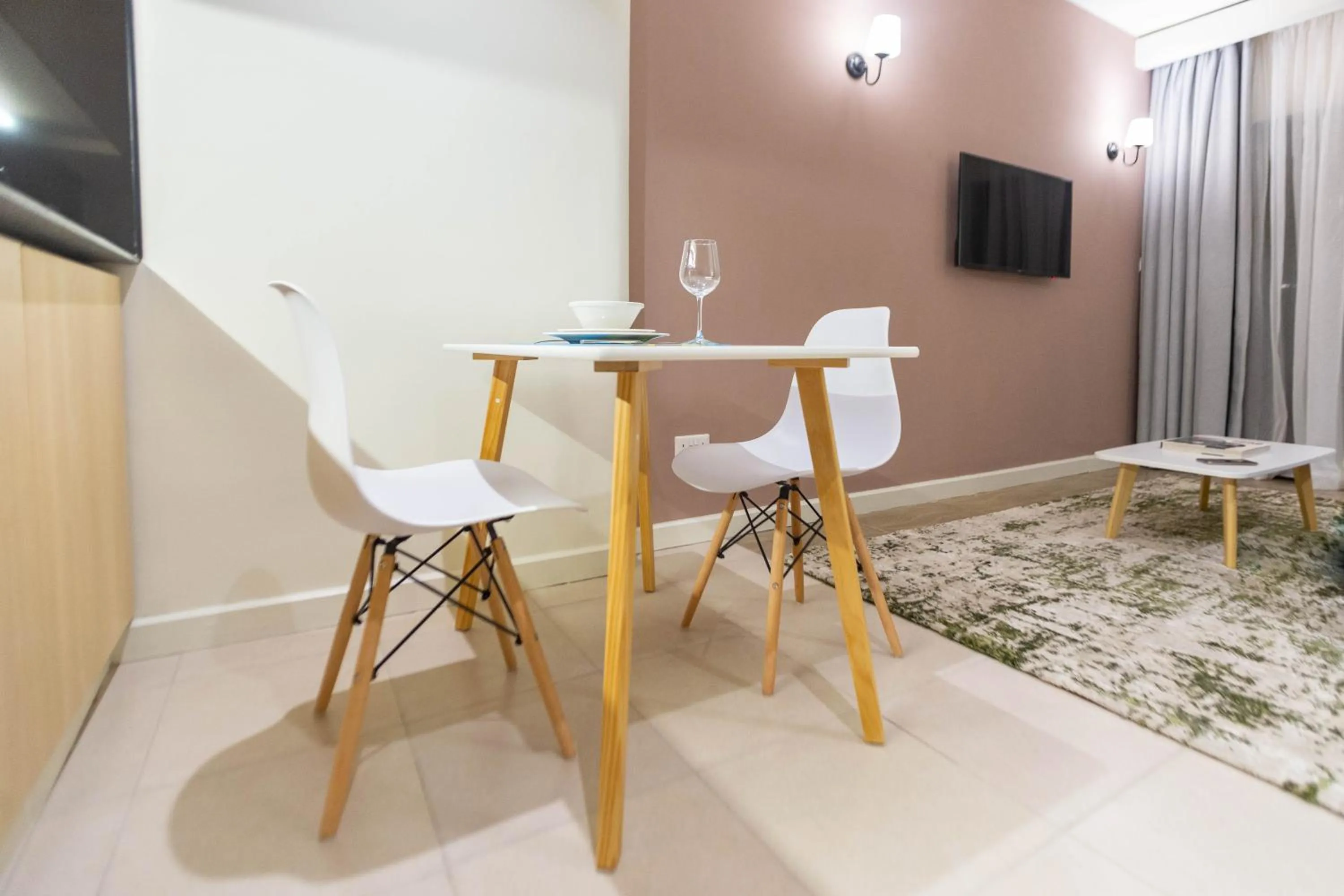 Dining area in Kozi Suites Nairobi Airport