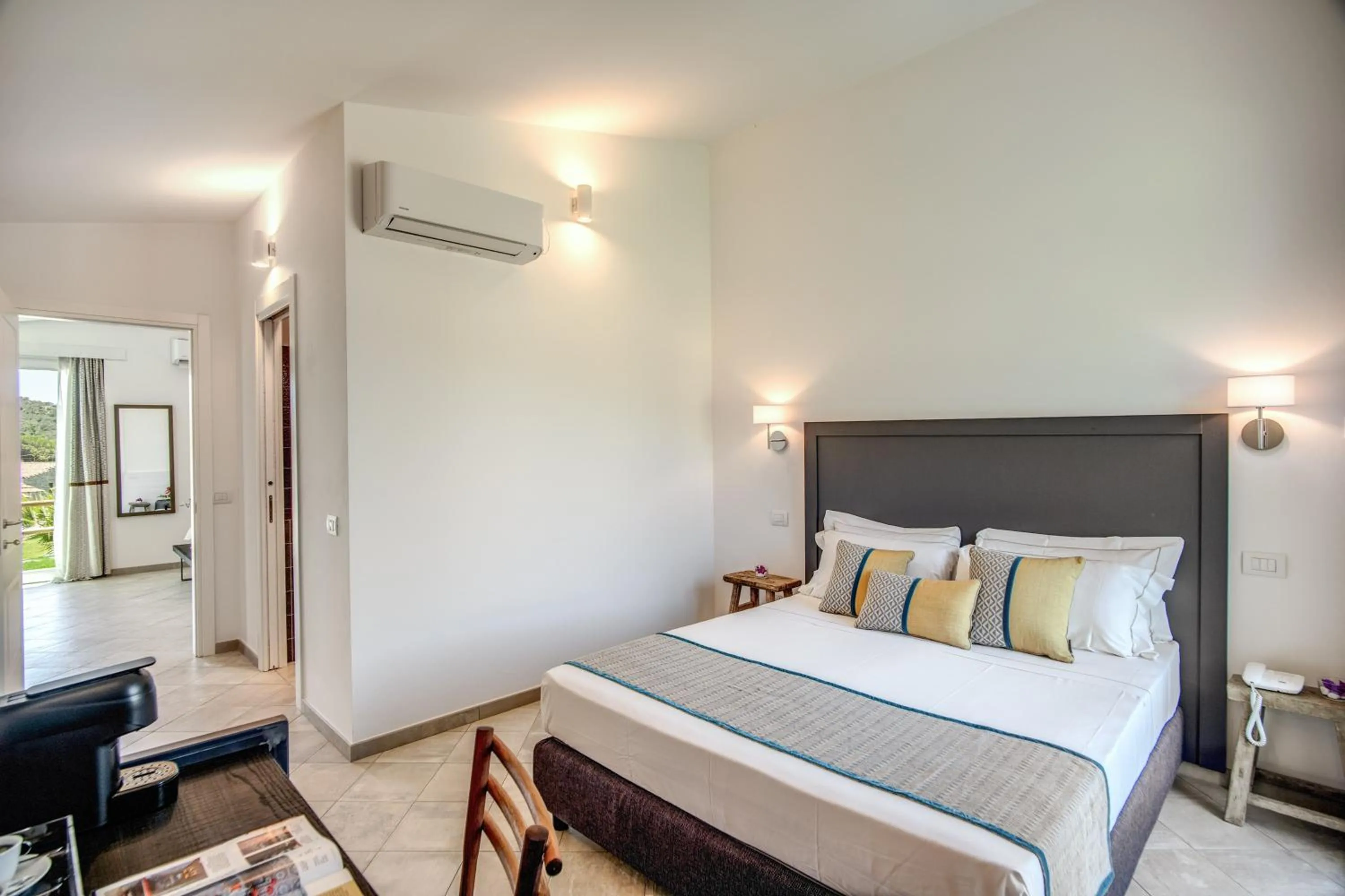 Bed in Cala Sinzias Resort